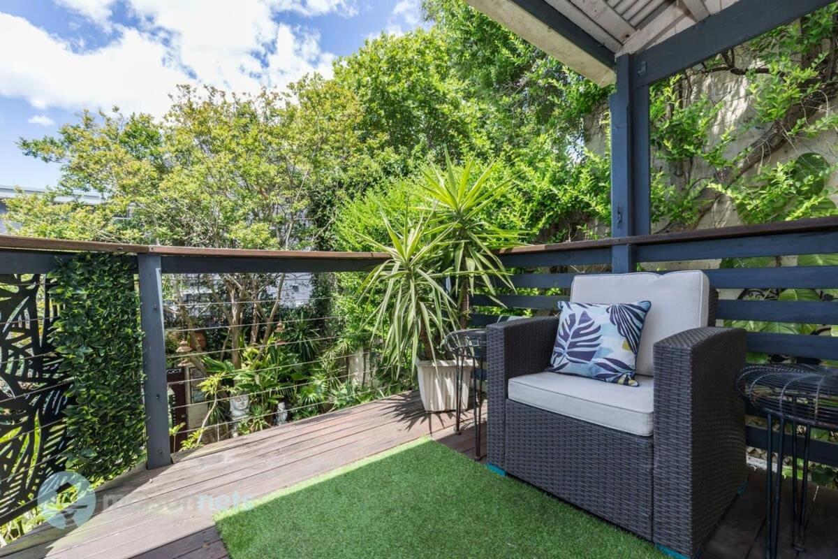 Bahay bakasyunan 3 Bedroom House With Large Courtyard & City Views