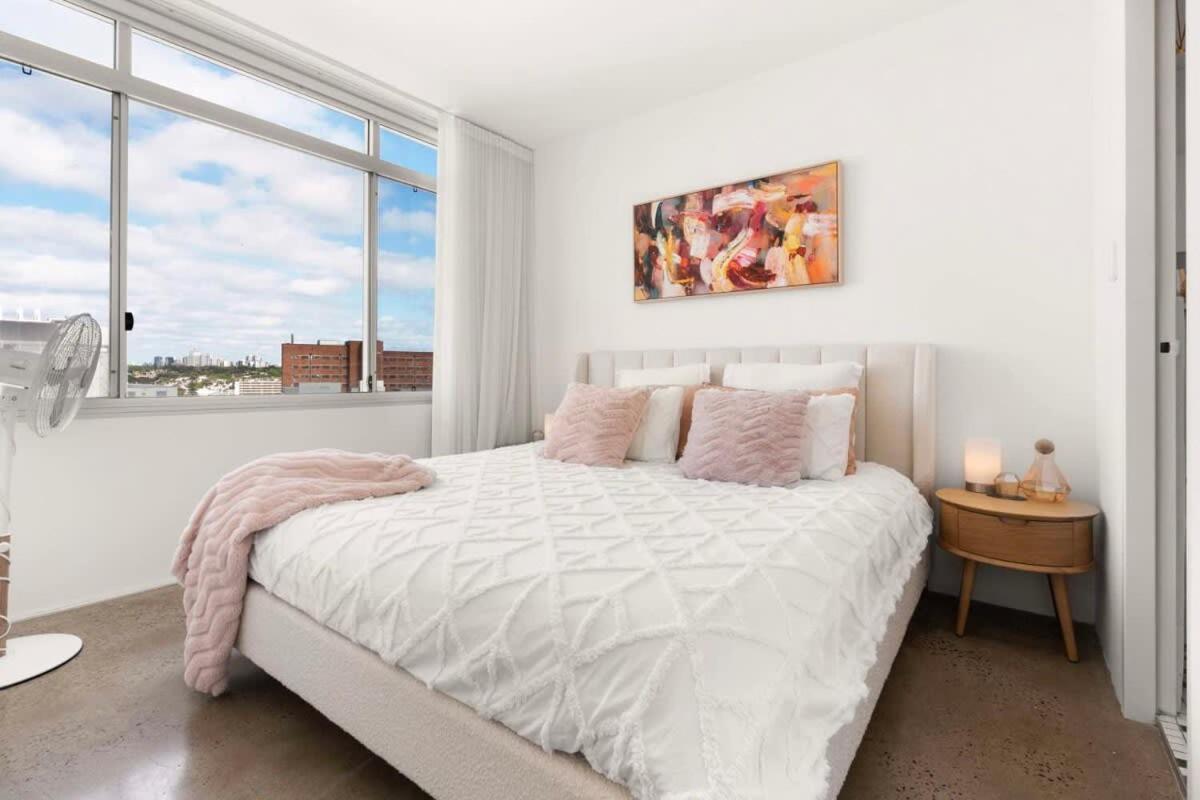Of City-suburbs Living In Trendy Darlinghurst