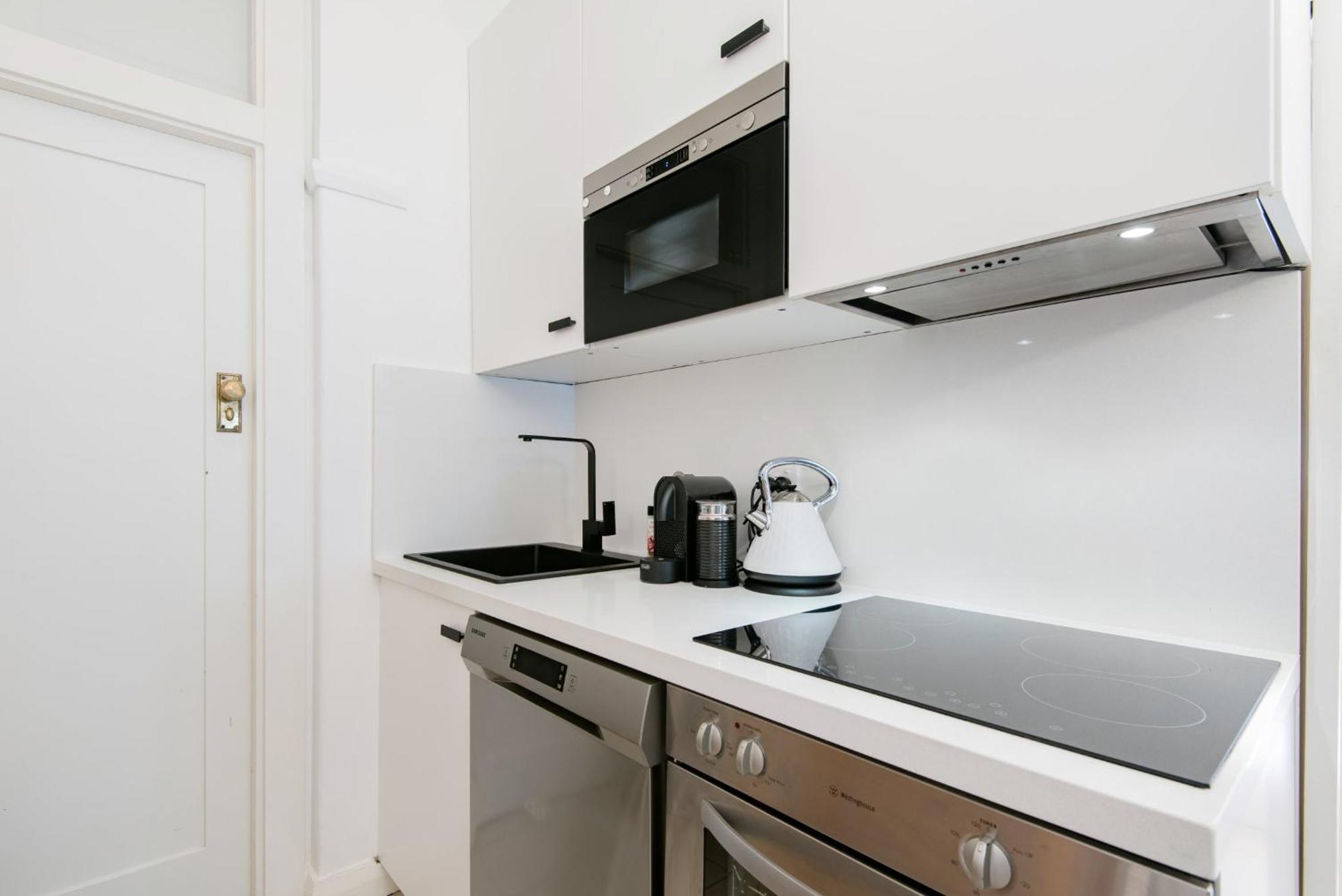 Apartment Holidayrento The Palm House Bondi