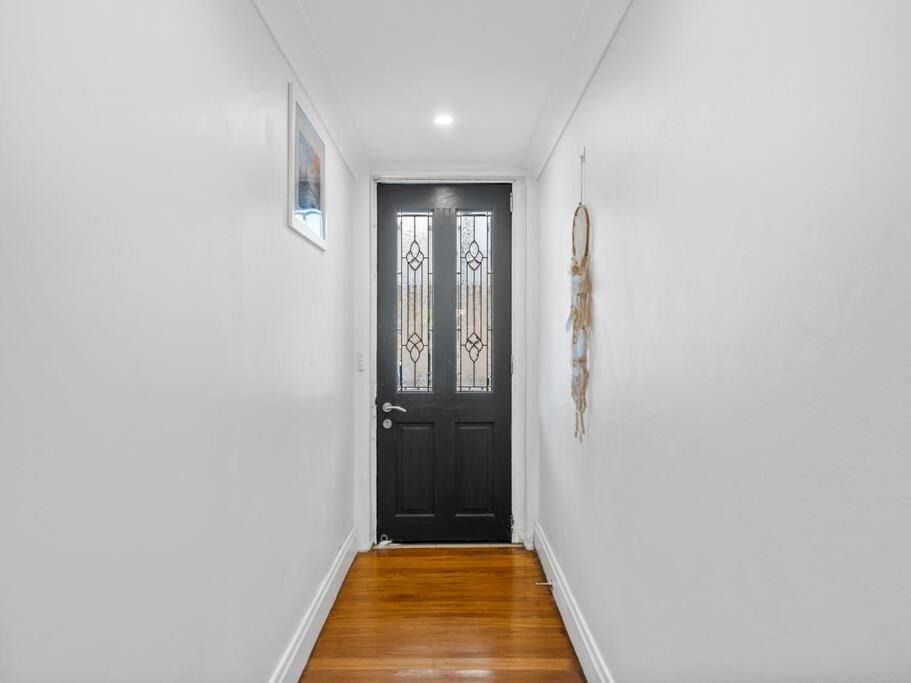 Spacious 2bds Darling Harbour & Fish Market & Icc & Cbd Sydney