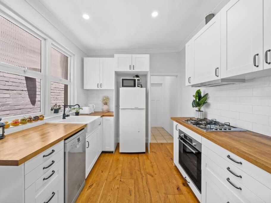 Spacious 2bds Darling Harbour & Fish Market & Icc & Cbd Sydney