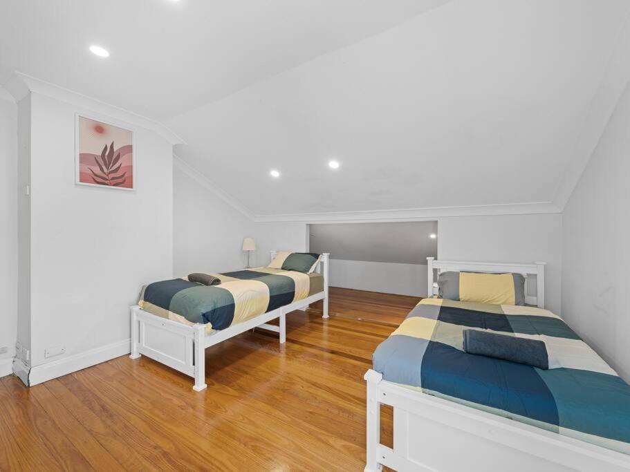 Holiday home Spacious 2bds Darling Harbour & Fish Market & Icc & Cbd