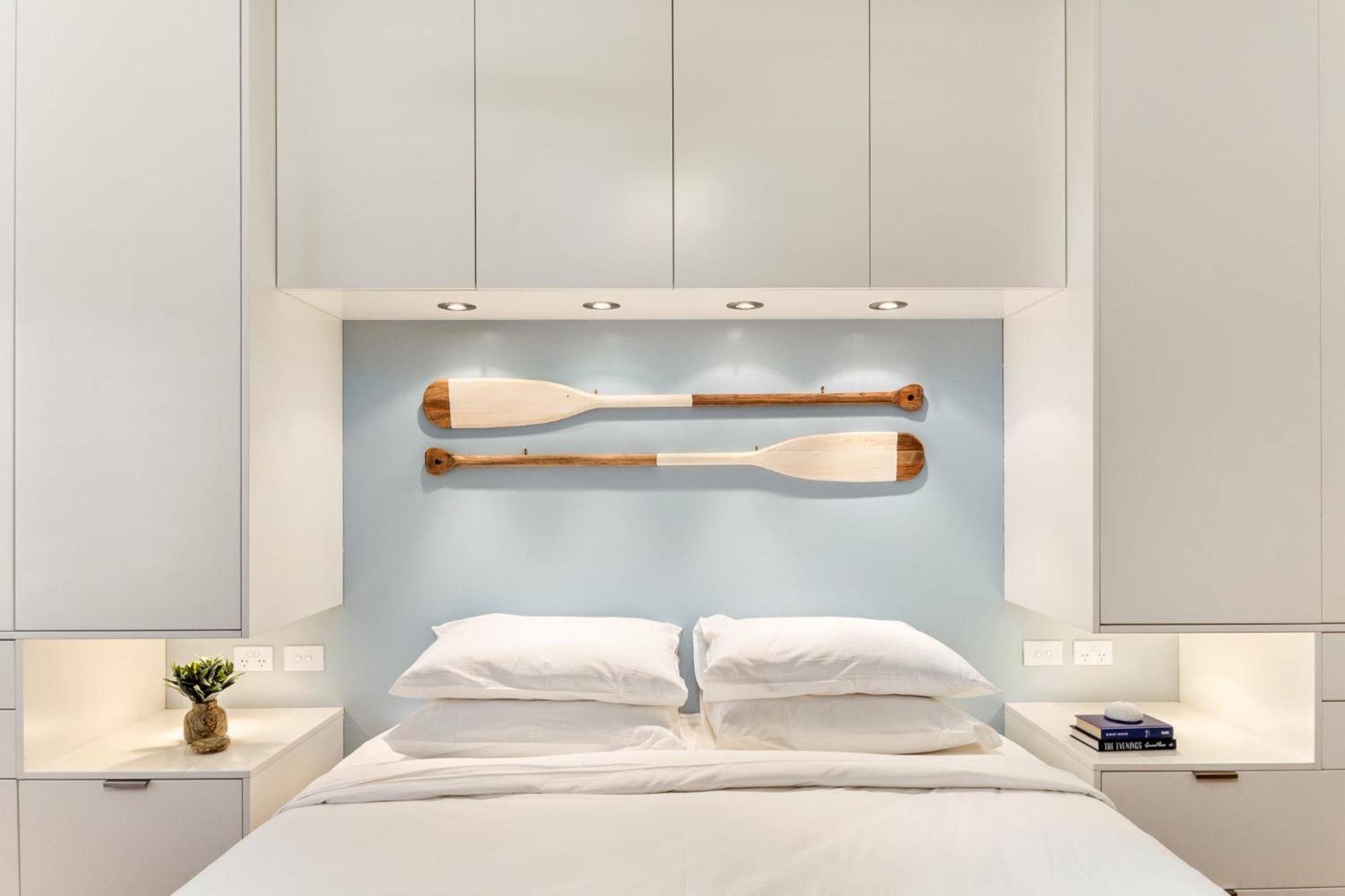 Apartment Beachside Living In Modern 2 Bedroom *