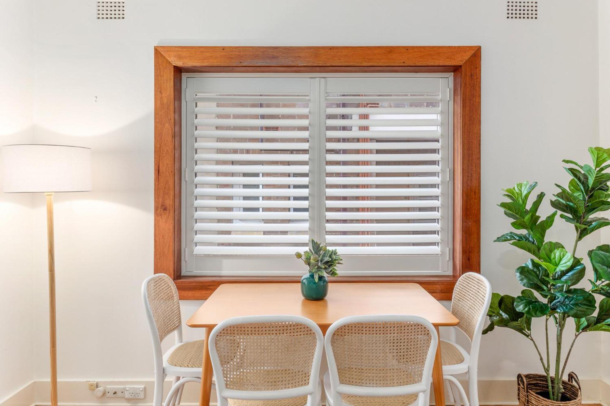Beachside Living In Modern 2 Bedroom Apartment Sydney