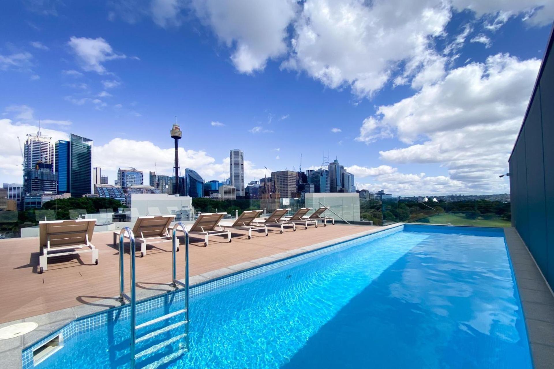 Poolside Glamour Woolloomooloo