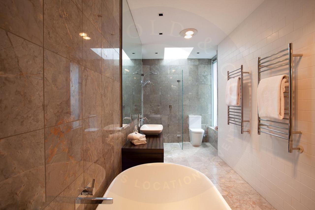 Kanangra - A Superb House On Harbour Sydney