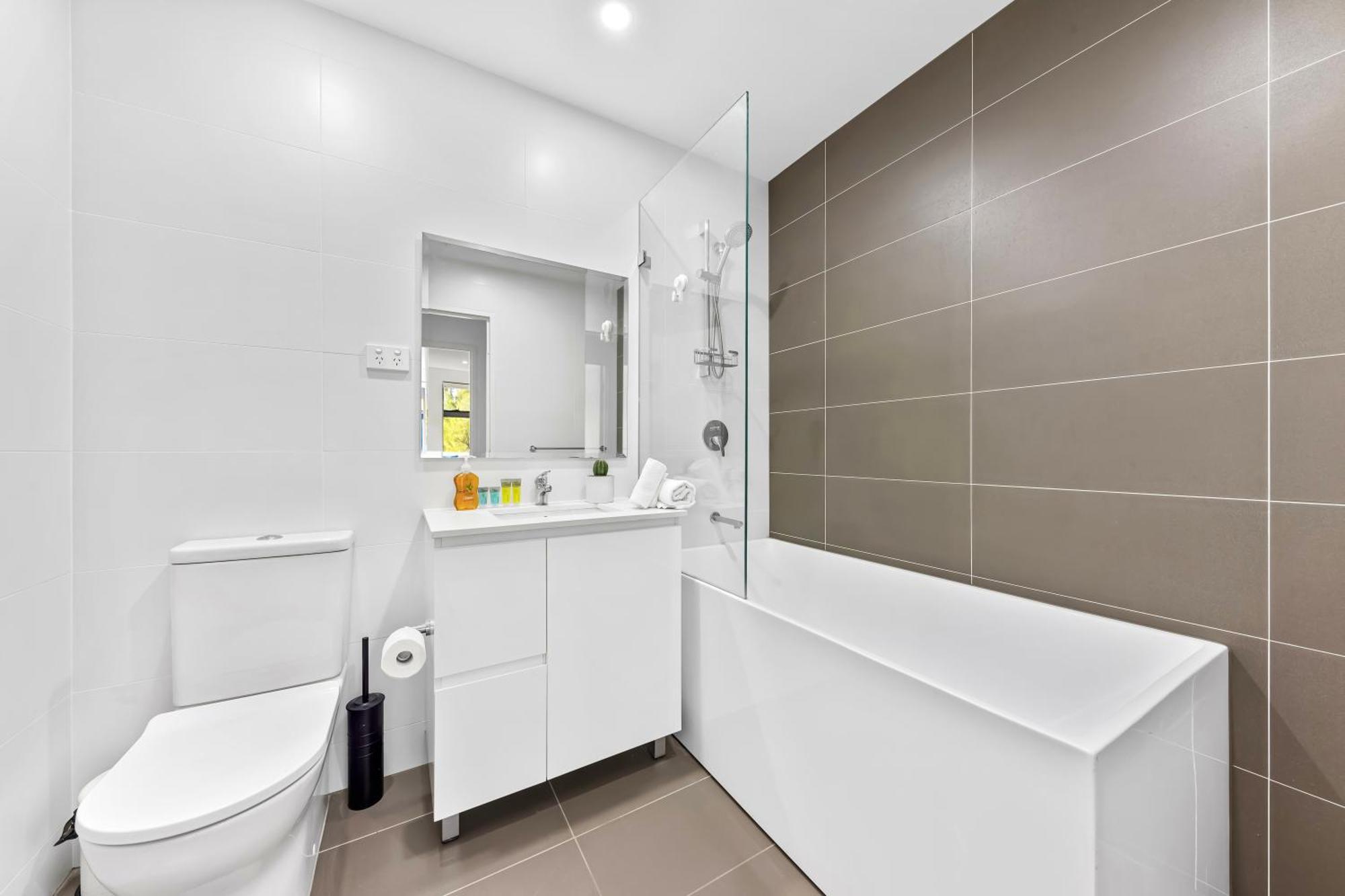Apartment 2 Bedrooms Oasis Near Cbd, Close To Unsw & Famous Restaurants Sydney