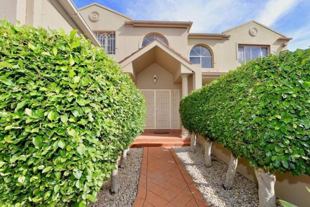 Cozy 4-bedroom Family House In Central Chatswood Sydney