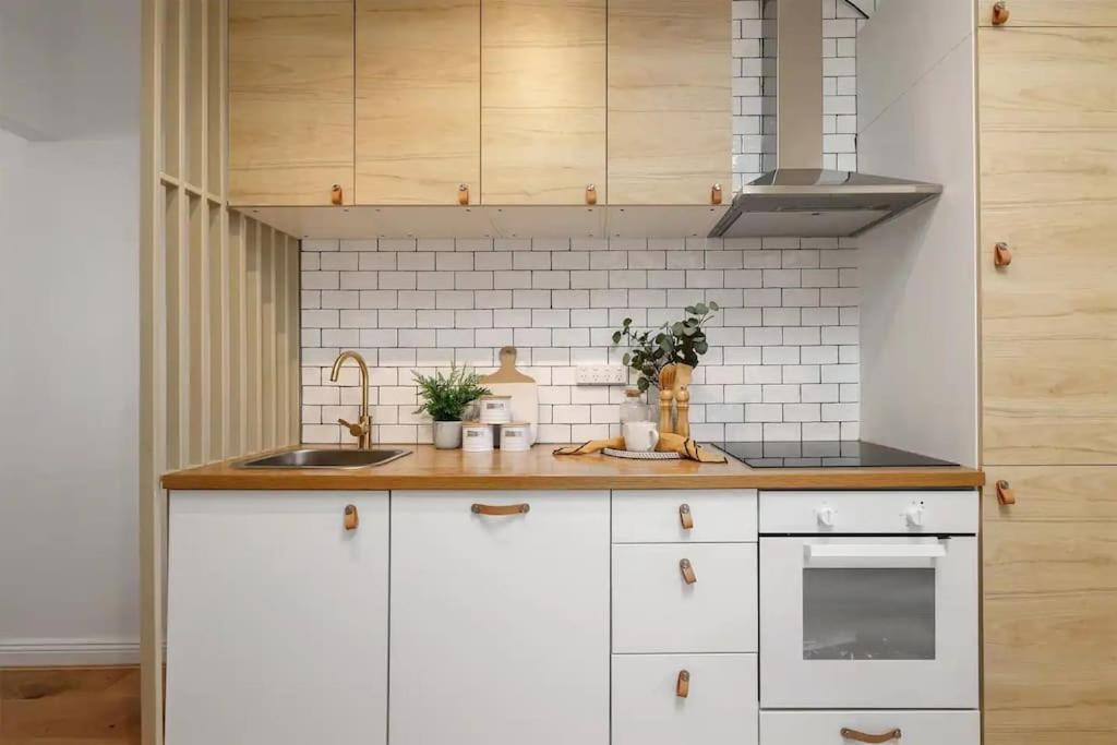 Balmain Cozy 3 Bed House Sydney