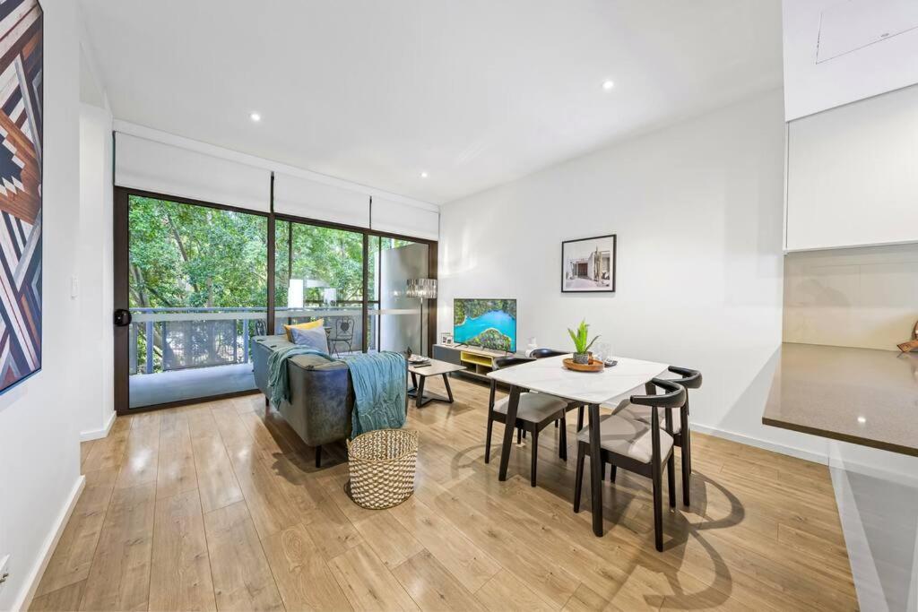Apartment Rooftop 2 Bed With Terrace At Newtown Sydney