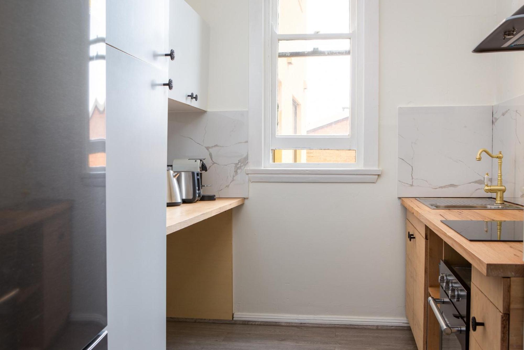 2-bed With Private Parking
