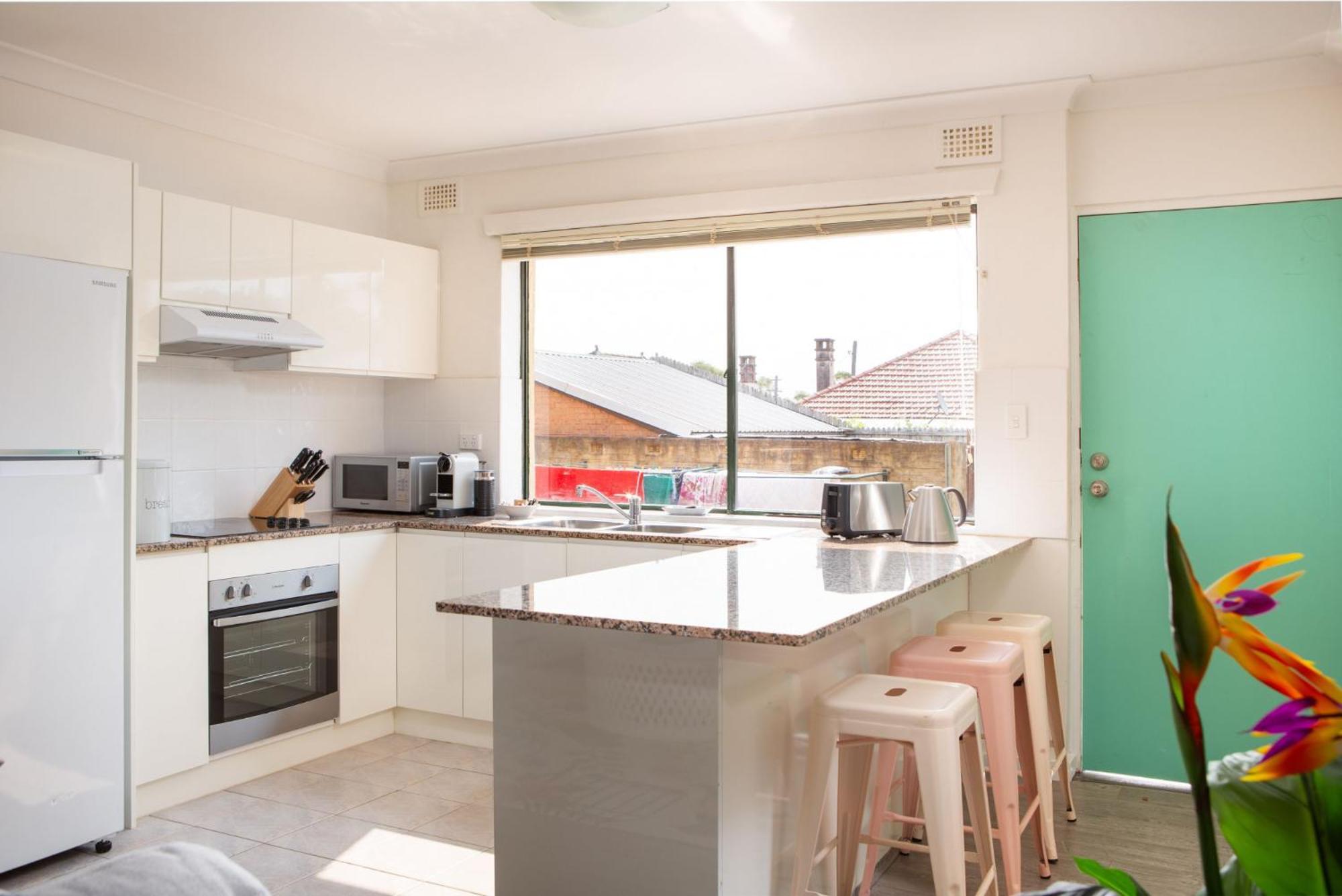 Cosy 2-bed In The Heart Of Strathfield Apartment *