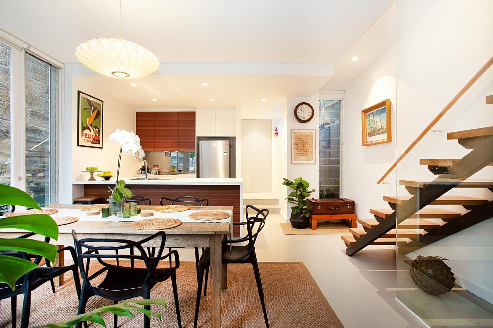 Casa de férias Spacious 3-bed Family House With Courtyard Sidney