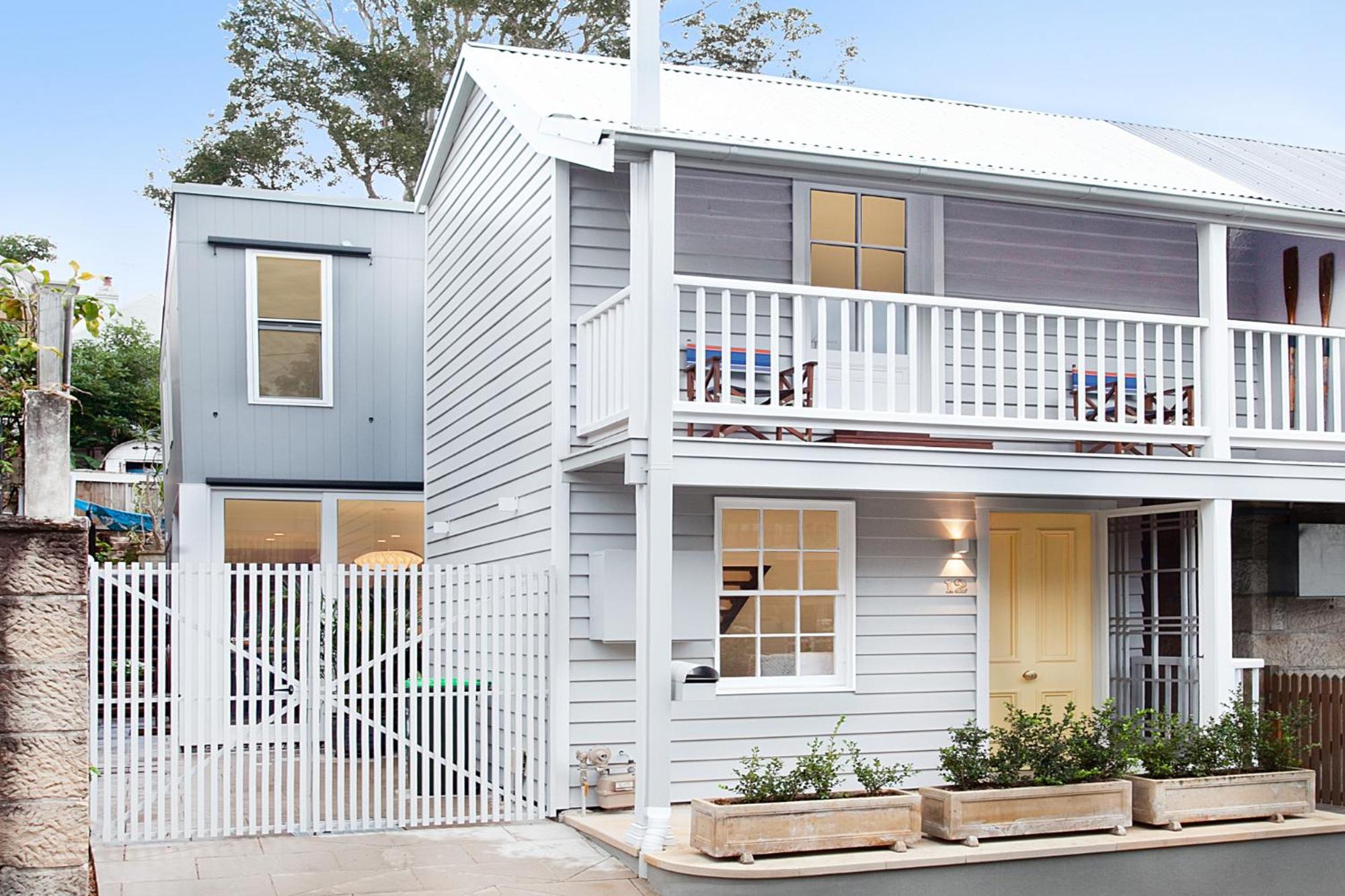 Spacious 3-bed Family House With Courtyard *