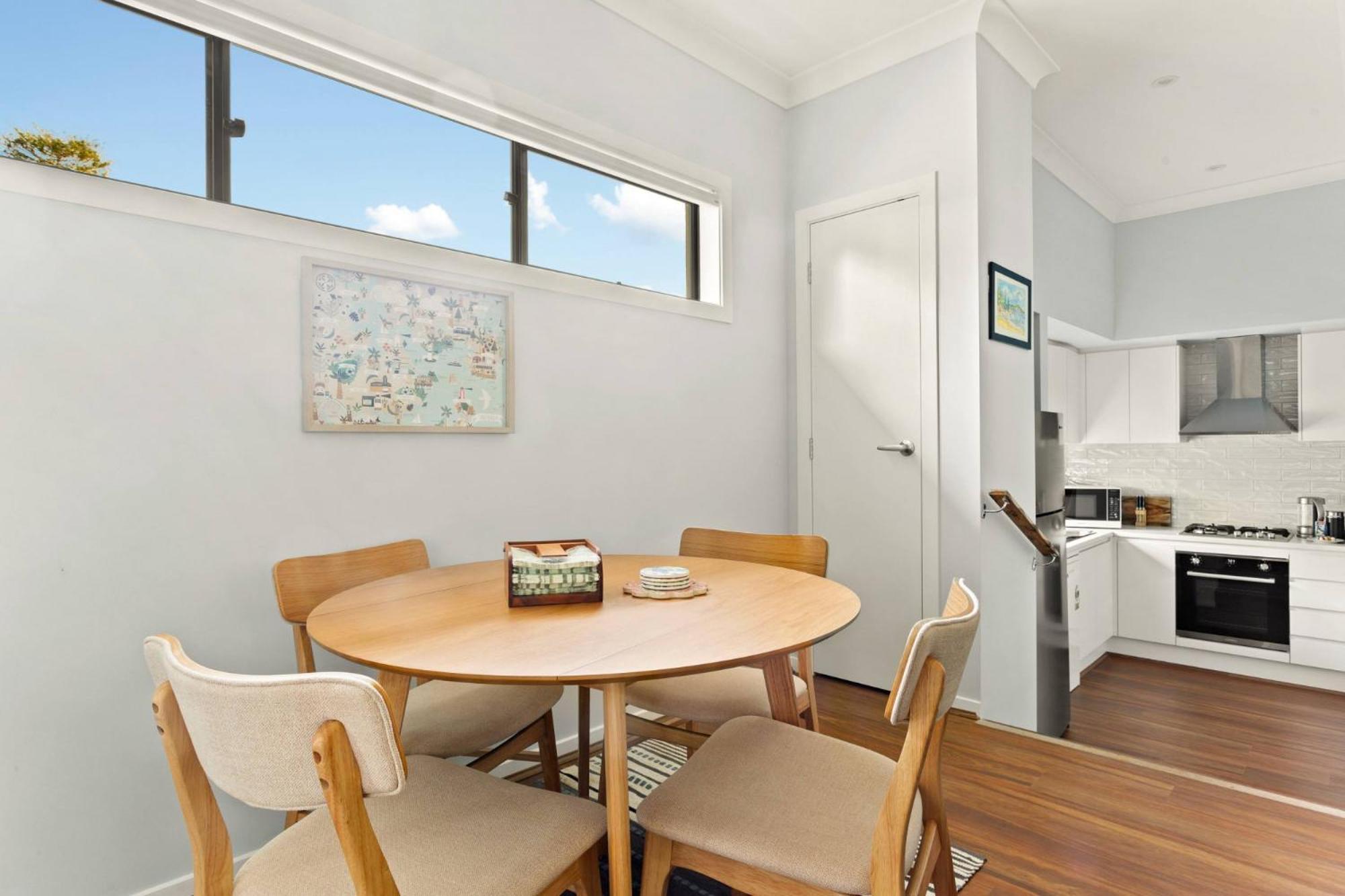 Chic 2-bed Minutes From Clontarf Beach *