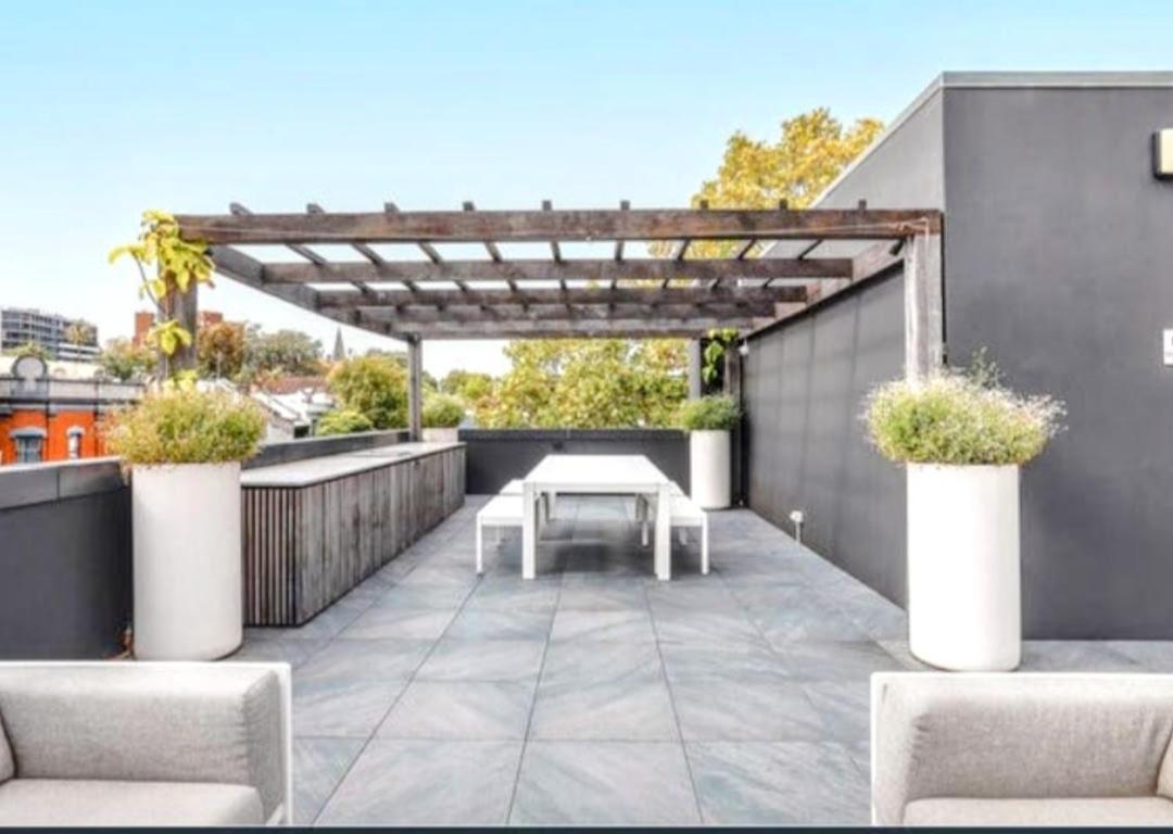 Entire One Bedroom With Rooftop Pool & Private Backyard Apartamento Sidney