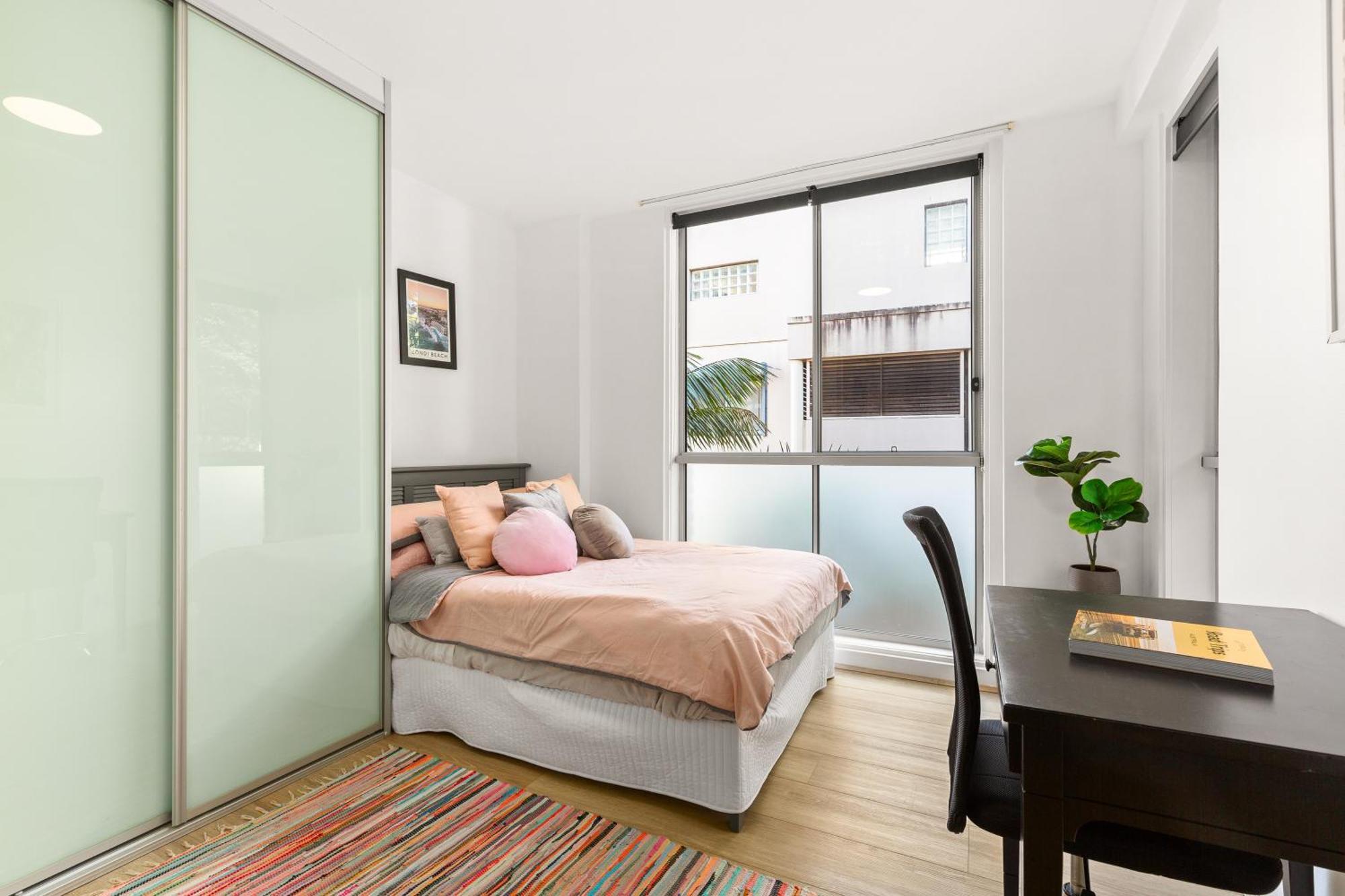 Bellevue Hill Close To Bondi - 2 Bathrooms & Pool * Sydney