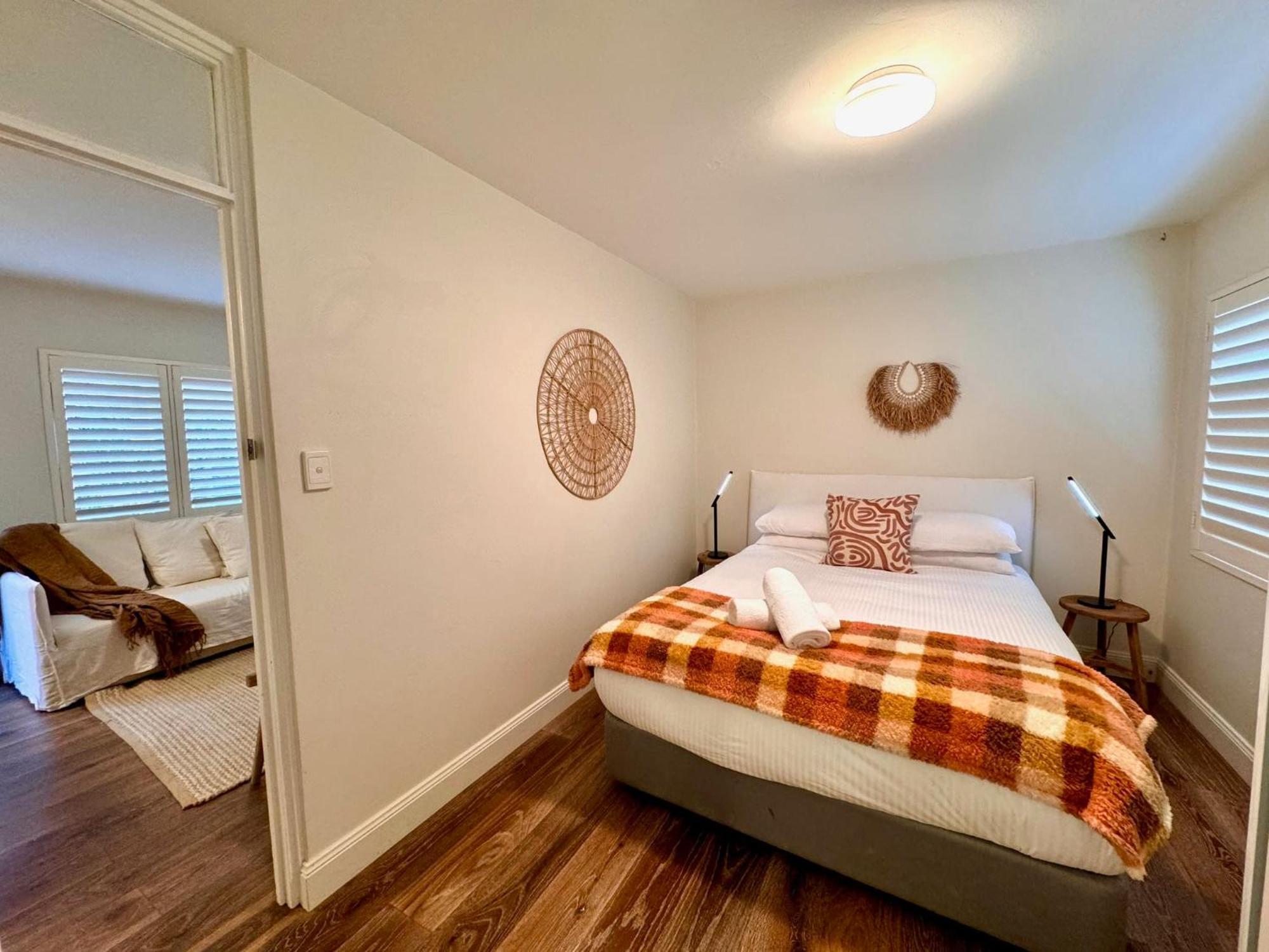 Apartment 1 Bdrm Manly Beachside With Parking