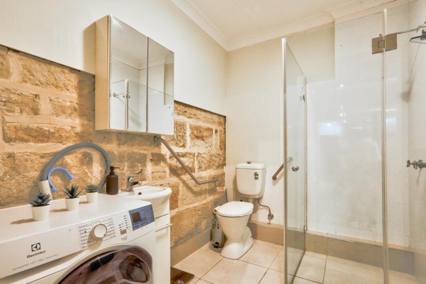 Unique 1 Bedroom House At The Centre Of Pyrmont Sidney