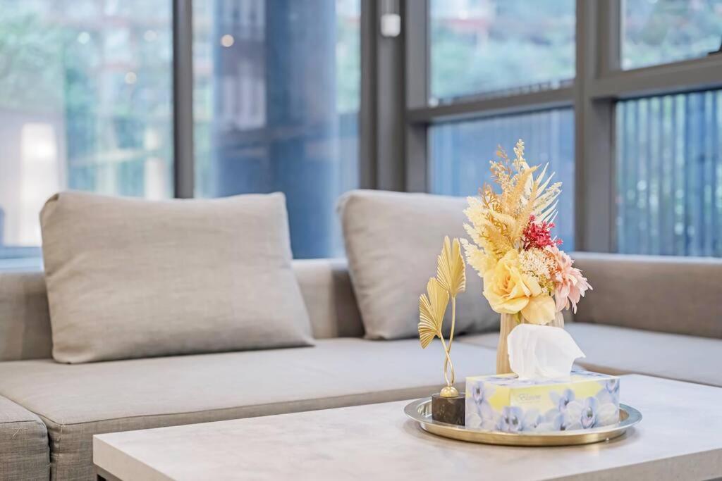 Apartment Modern 2b2b At Homebush Sydney