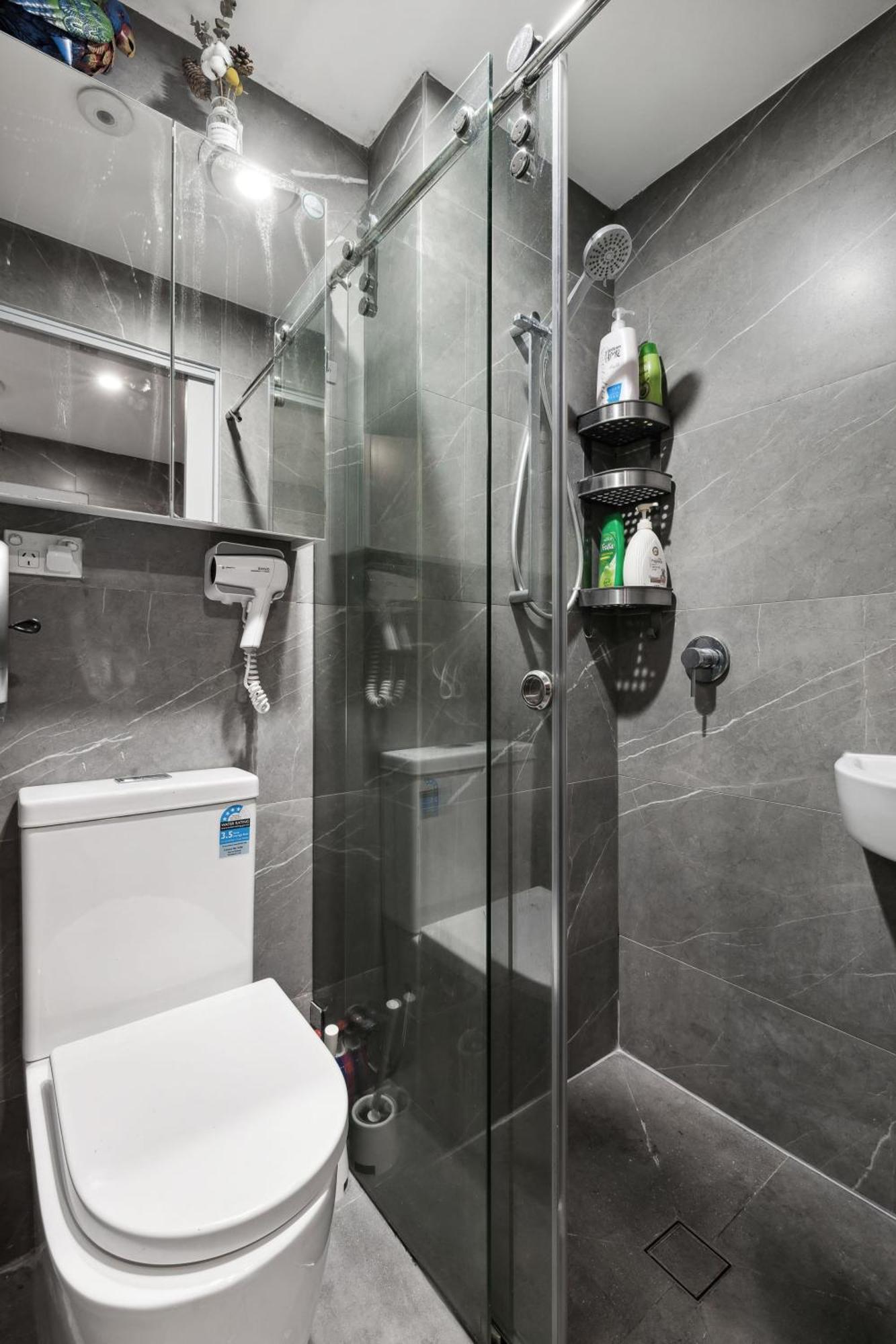Standard Triple - Luxe Spot - Next To - Shared Bathroom Gasthof *