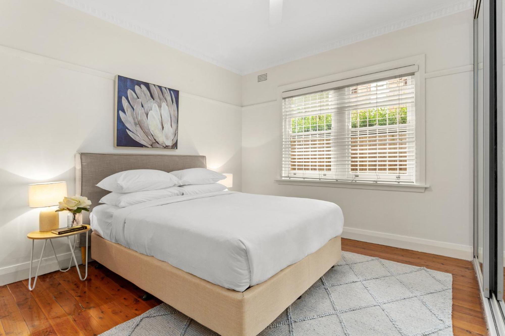 Art Deco Coastal Living, Minutes To The * Sydney