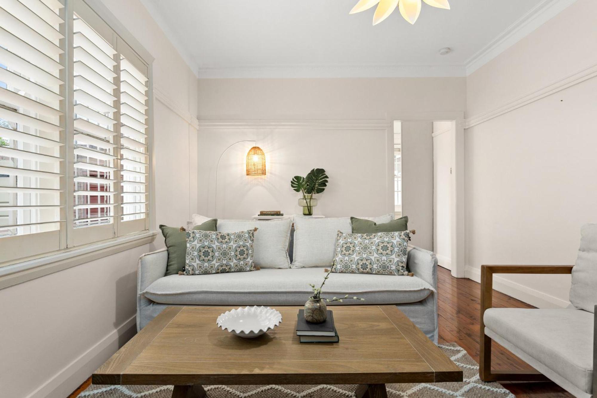 Apartment Art Deco Coastal Living, Minutes To The
