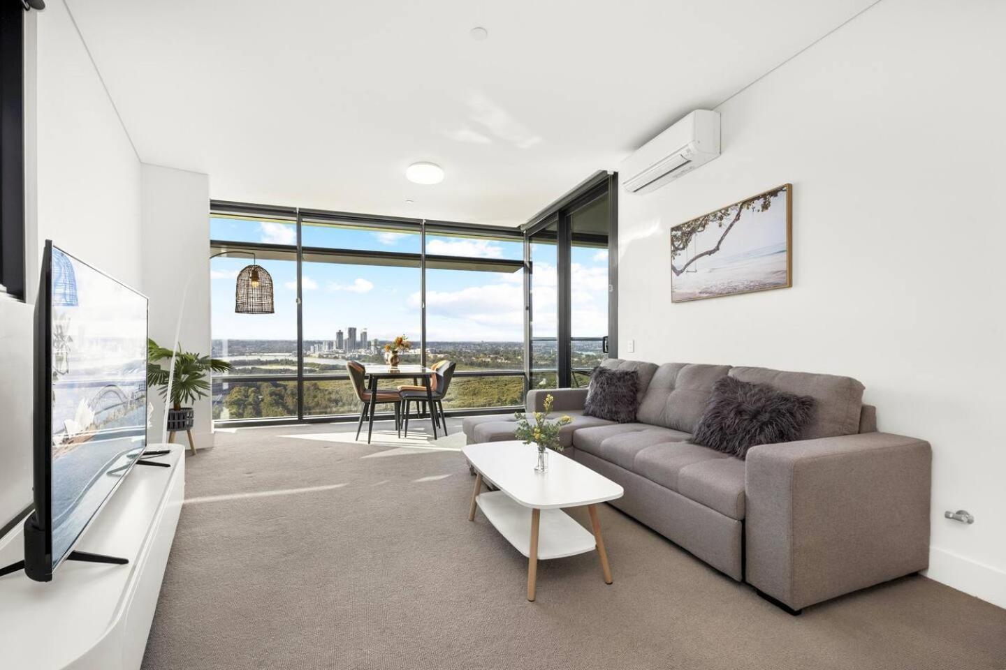Relaxing Getaway In Olympic Park Apartment