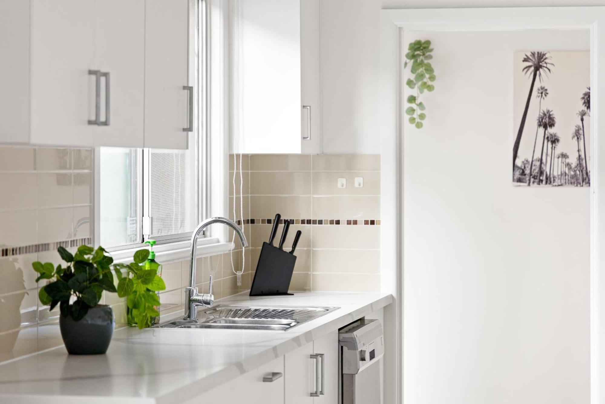 Elegant Double - Mins To Airport - Shared Bathroom Casa de hóspedes