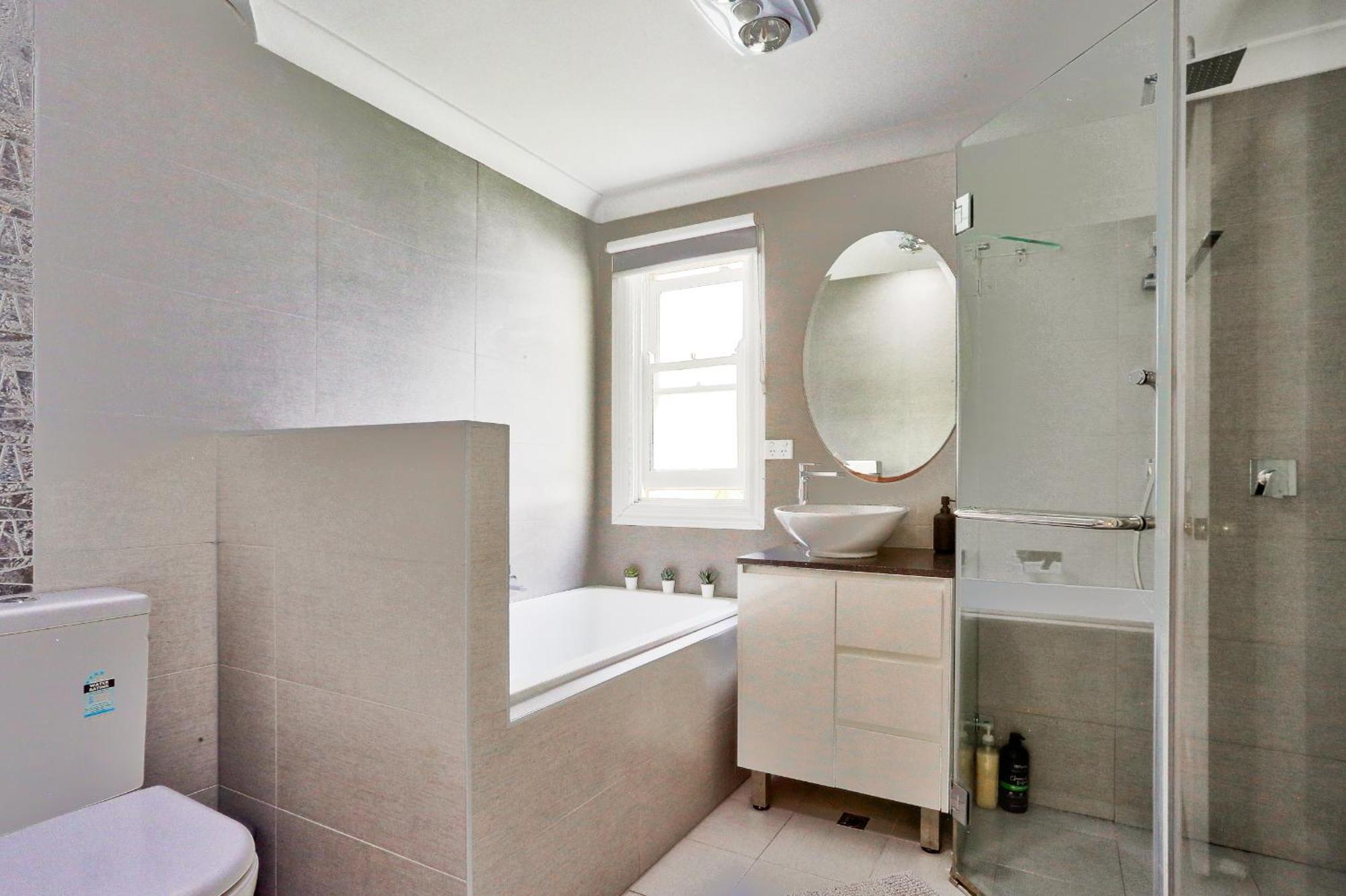 3 Bedroom House Ideal For Family - Ultimo *