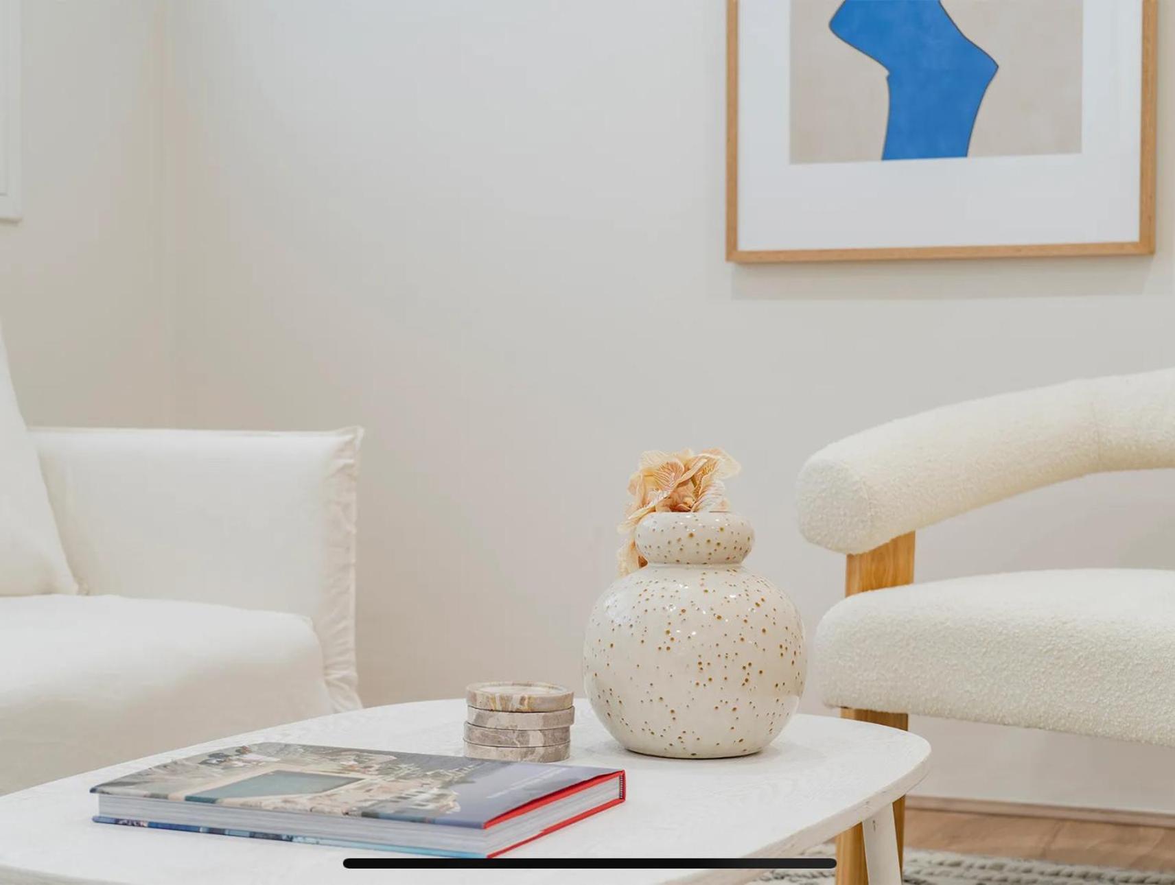 Coogee Sunrise 2 Bed With Parking, Work Desks & Balcony Apartment
