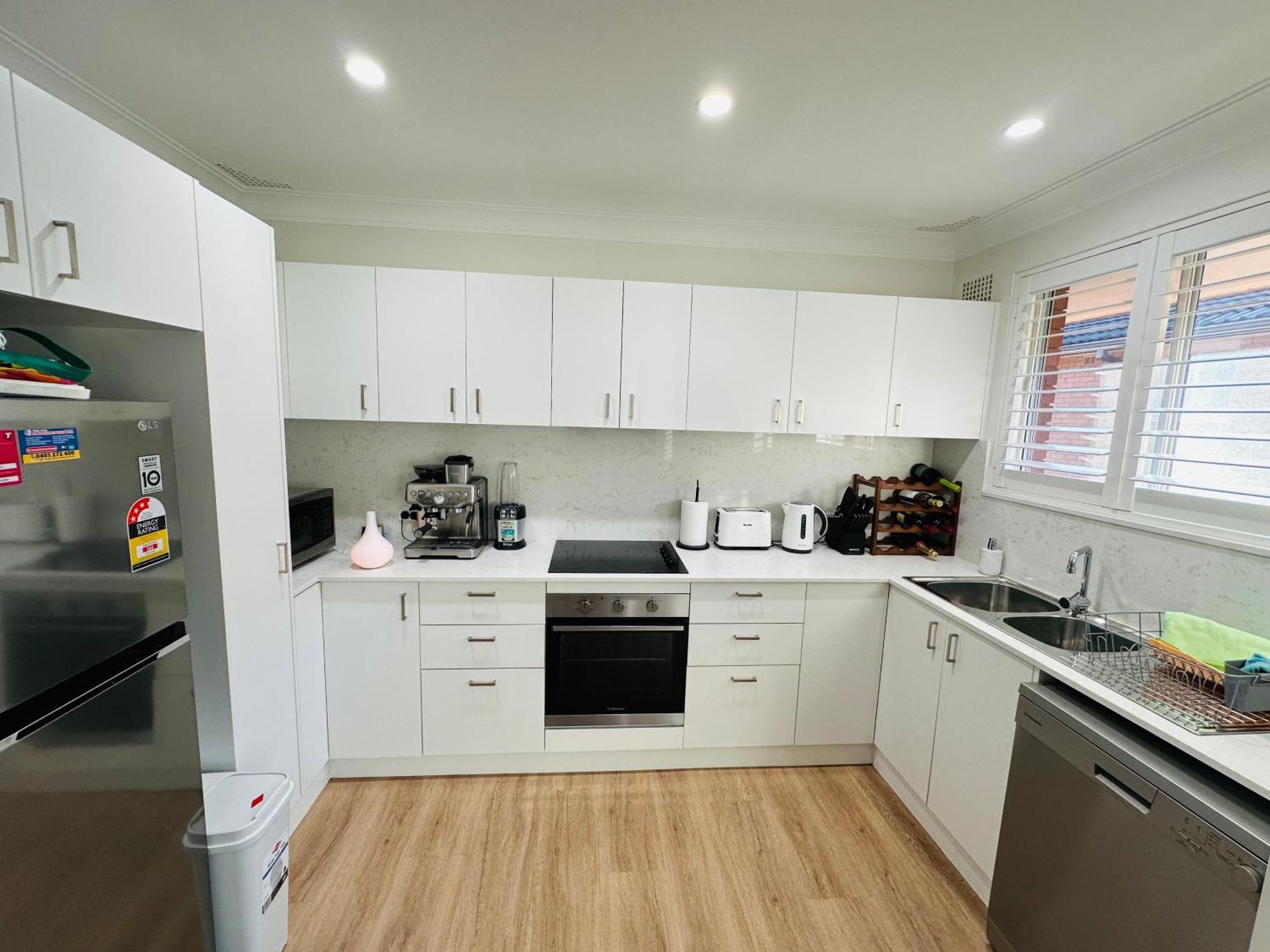 Apartment Coogee Sunrise 2 Bed With Parking, Work Desks & Balcony Sydney
