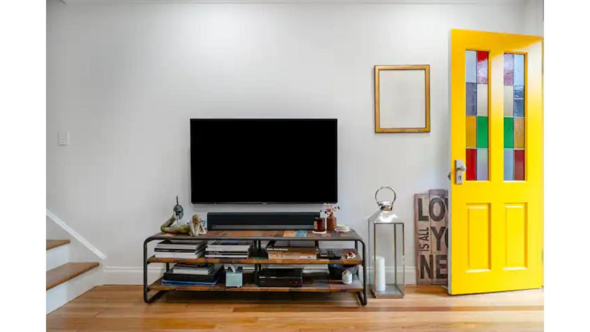 Terrace House In Erskineville Apartment