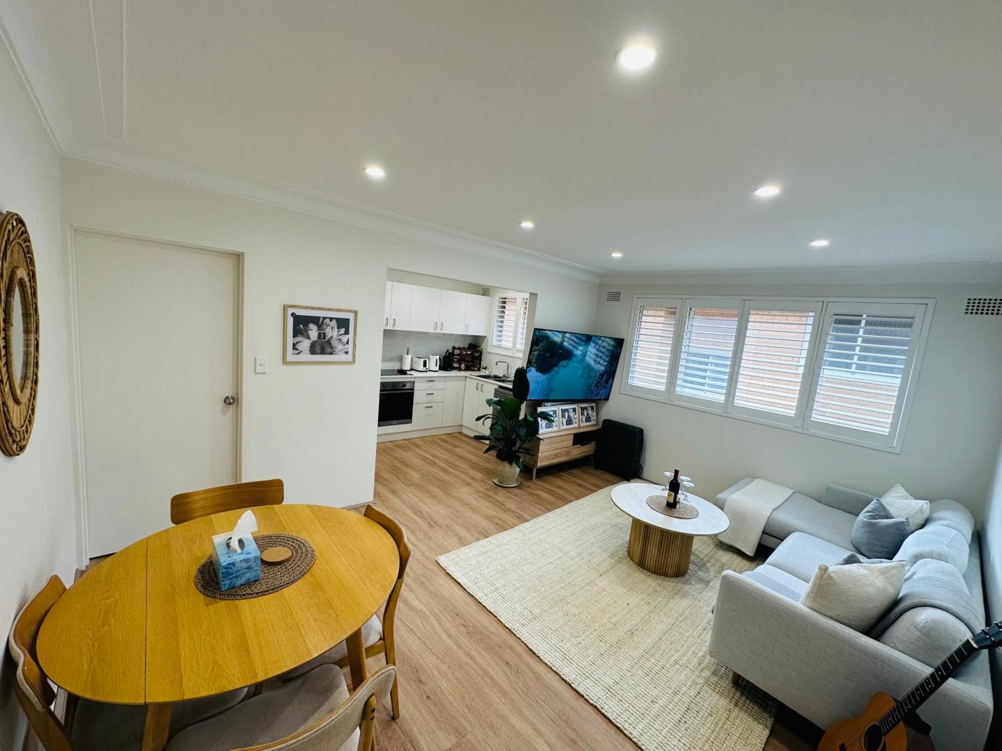 Homestay Coogee Sunrise Shared With Parking & Work Desk