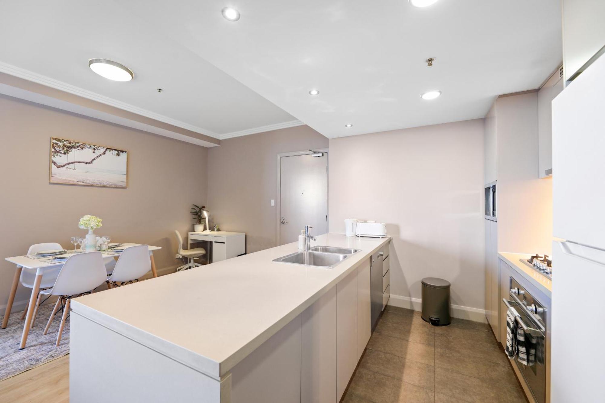 Charm 2beds In Olympic Park Apartment Sydney
