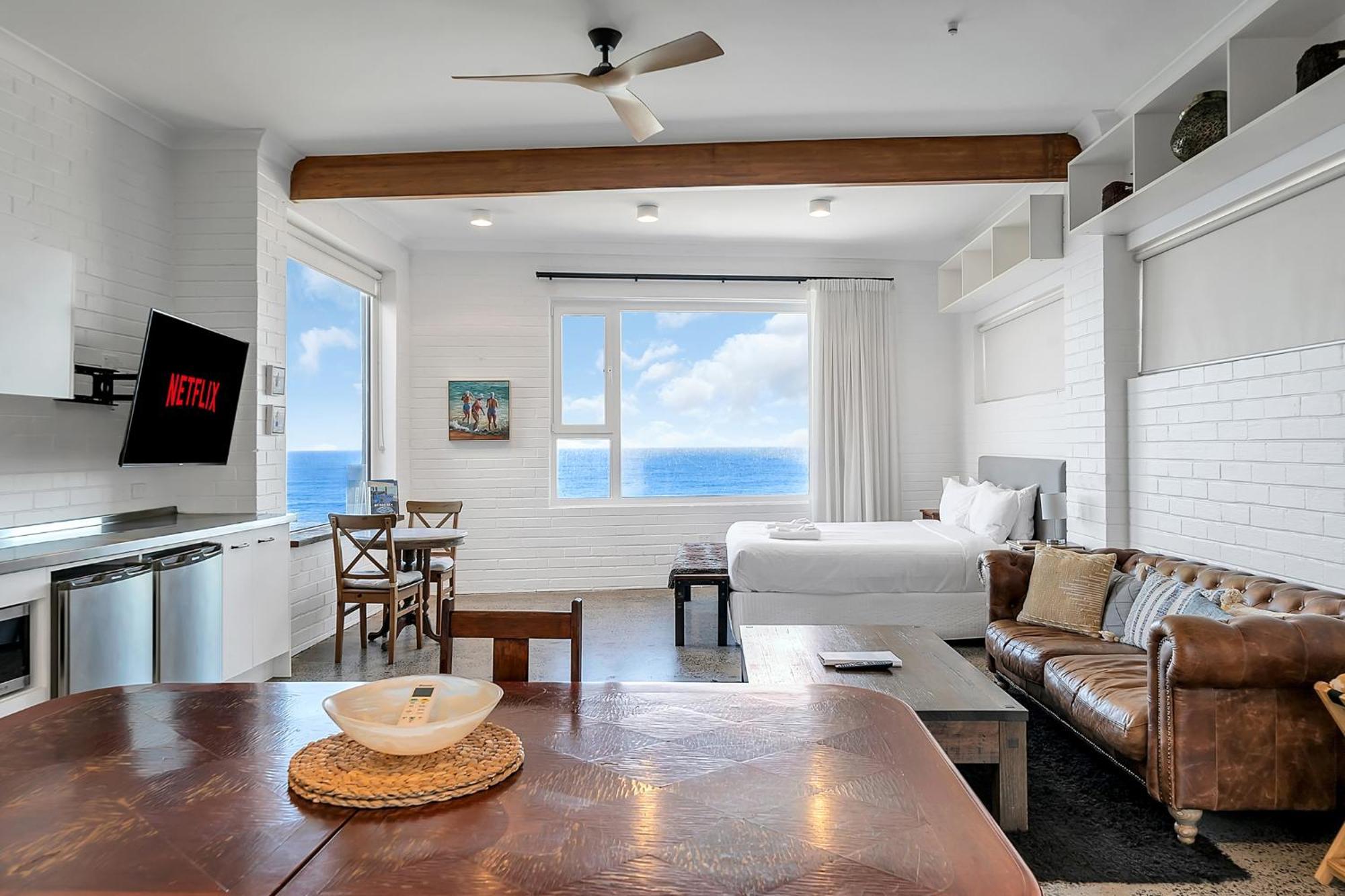 Upscale Cliffside With Ocean Views North Bondi Apartment Sydney