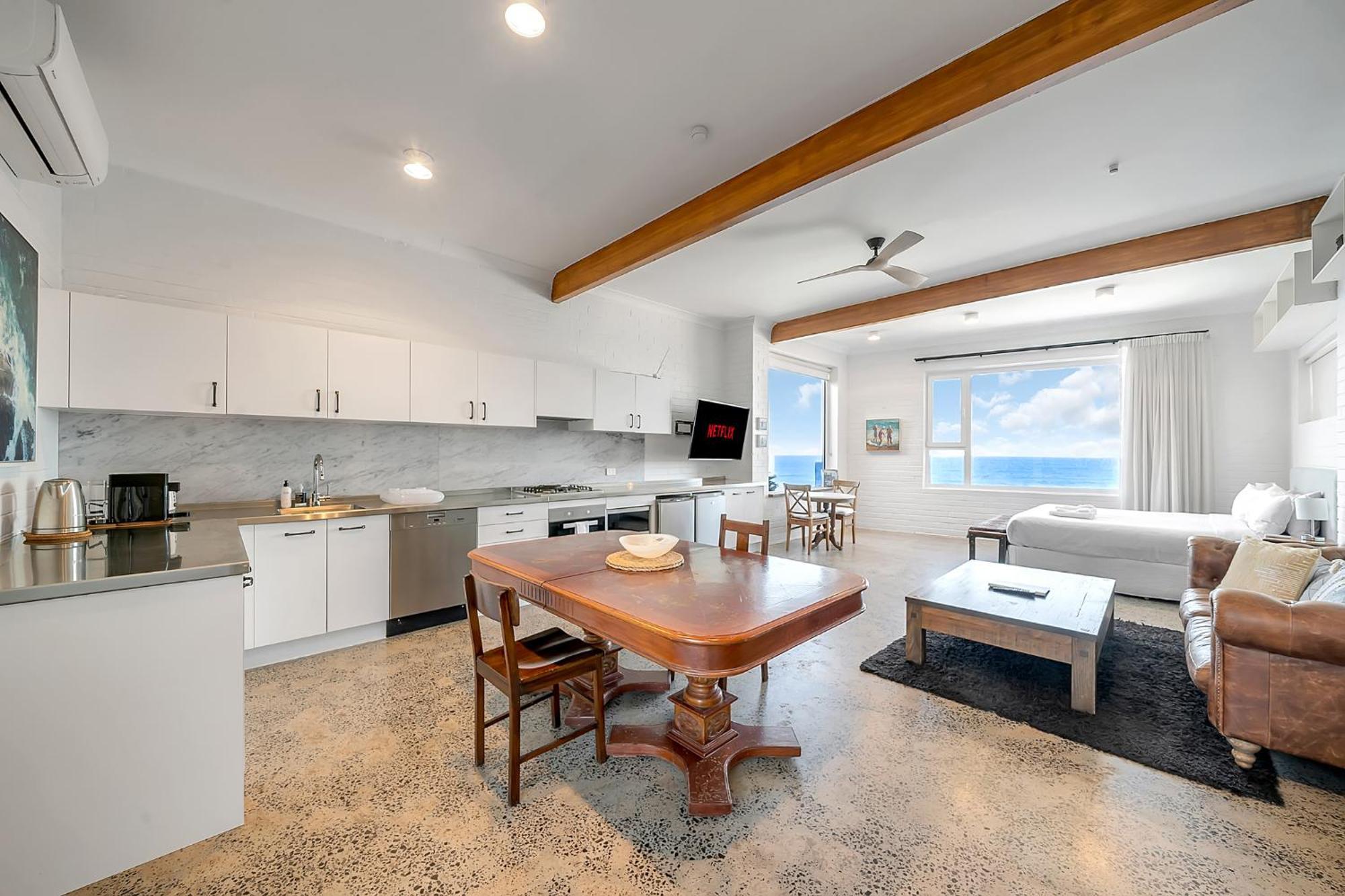 Upscale Cliffside With Ocean Views North Bondi Sydney