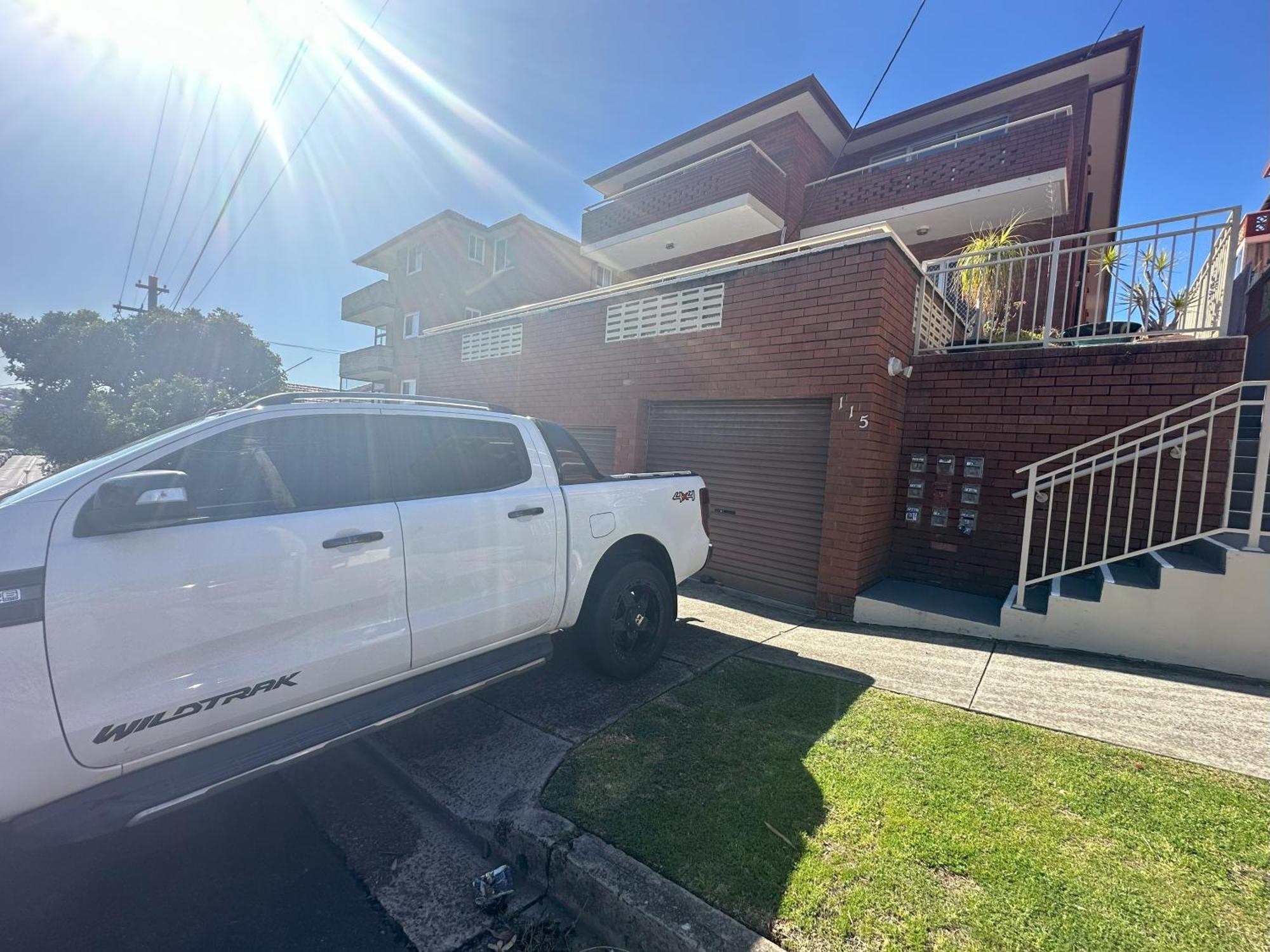 Apartment Coogee Sunrise 2 Bed With Parking, Work Desks & Balcony