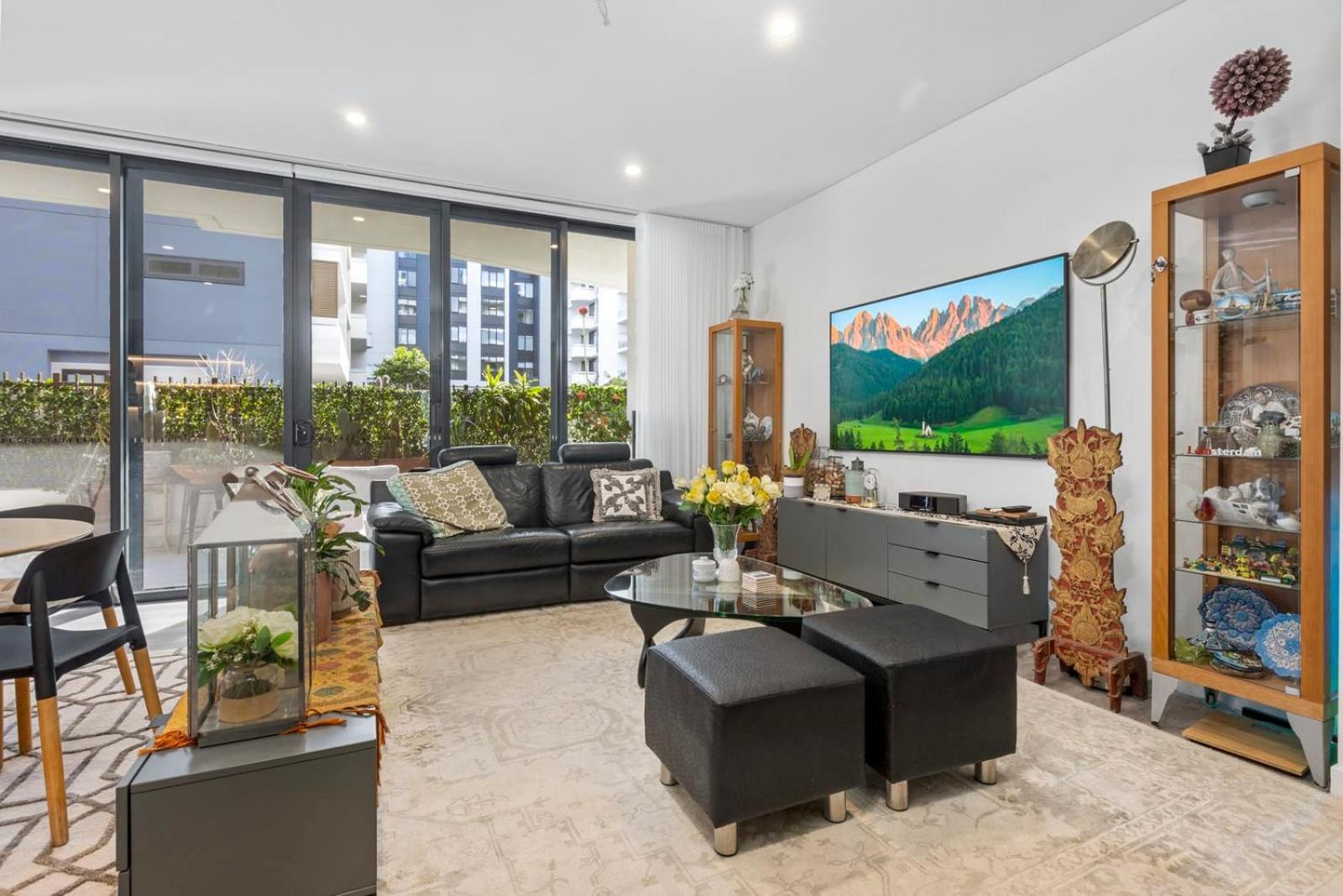 Apartment Stylish & Spacious 3br