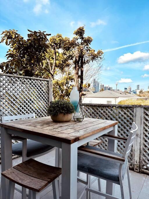 Stylish - Harbour Bridge Views *