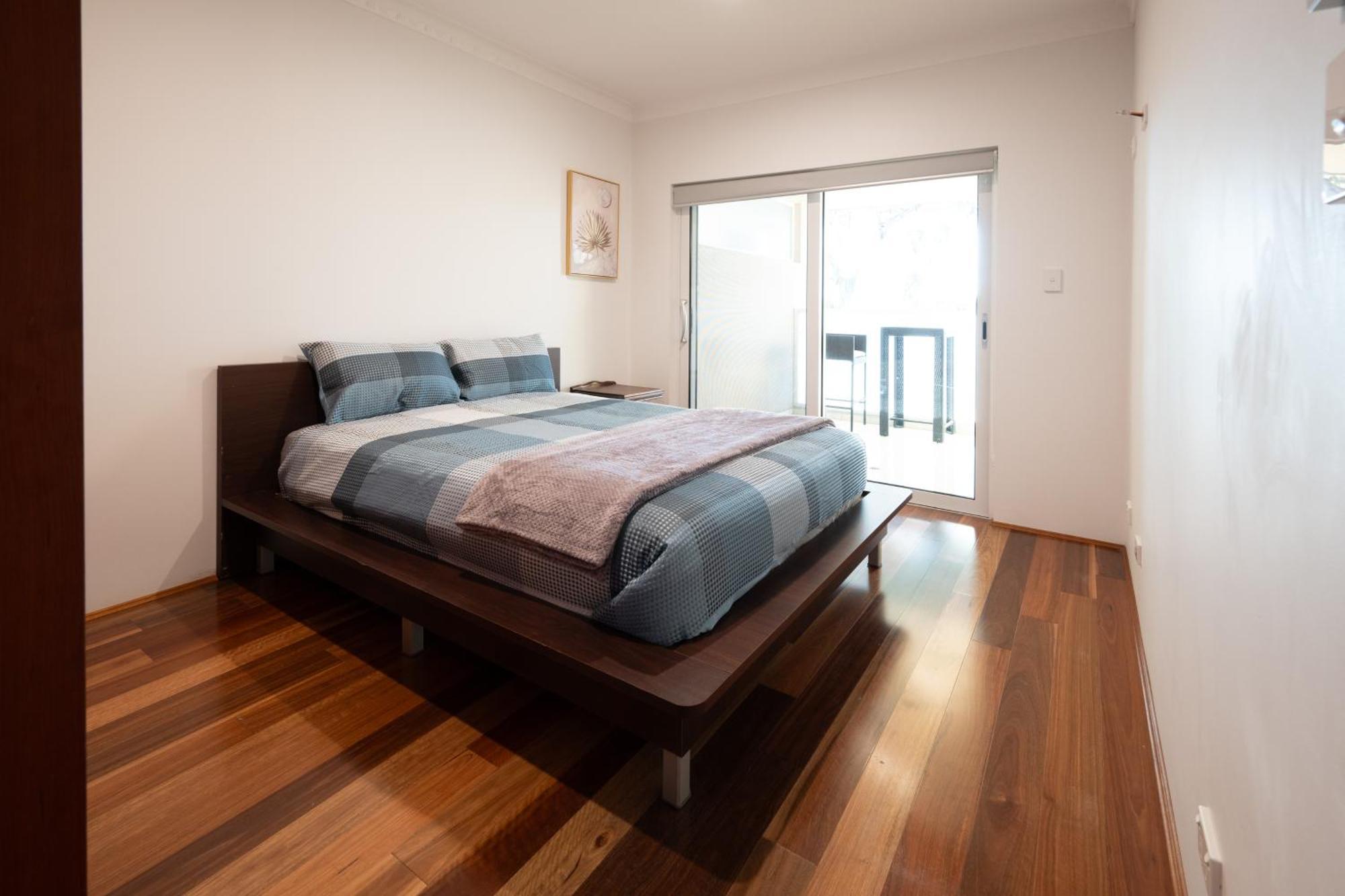 Luxury 3br In Mascot - Minutes From City, Beaches, And Airports Sydney