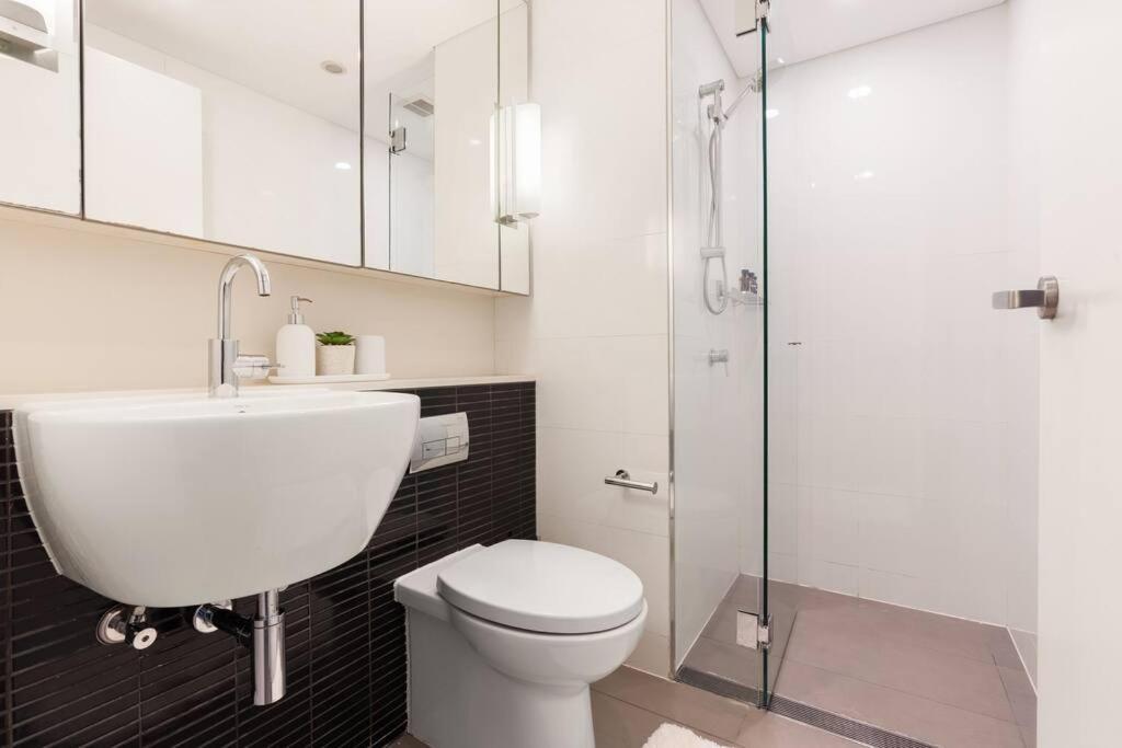 Apartamento Vogue Charm W Light, Aspect, Ac Sidney