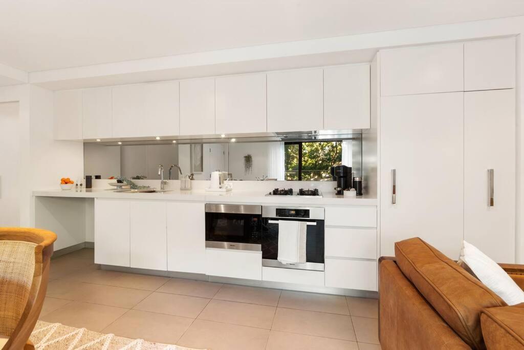 Apartamento Vogue Charm W Light, Aspect, Ac Sidney