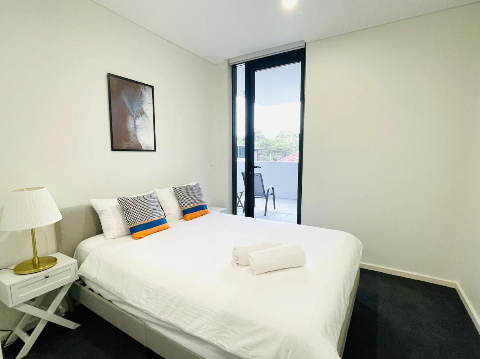Spr Serivce Parramatta 3 Bedrooms, 2 Carspaces * Sydney