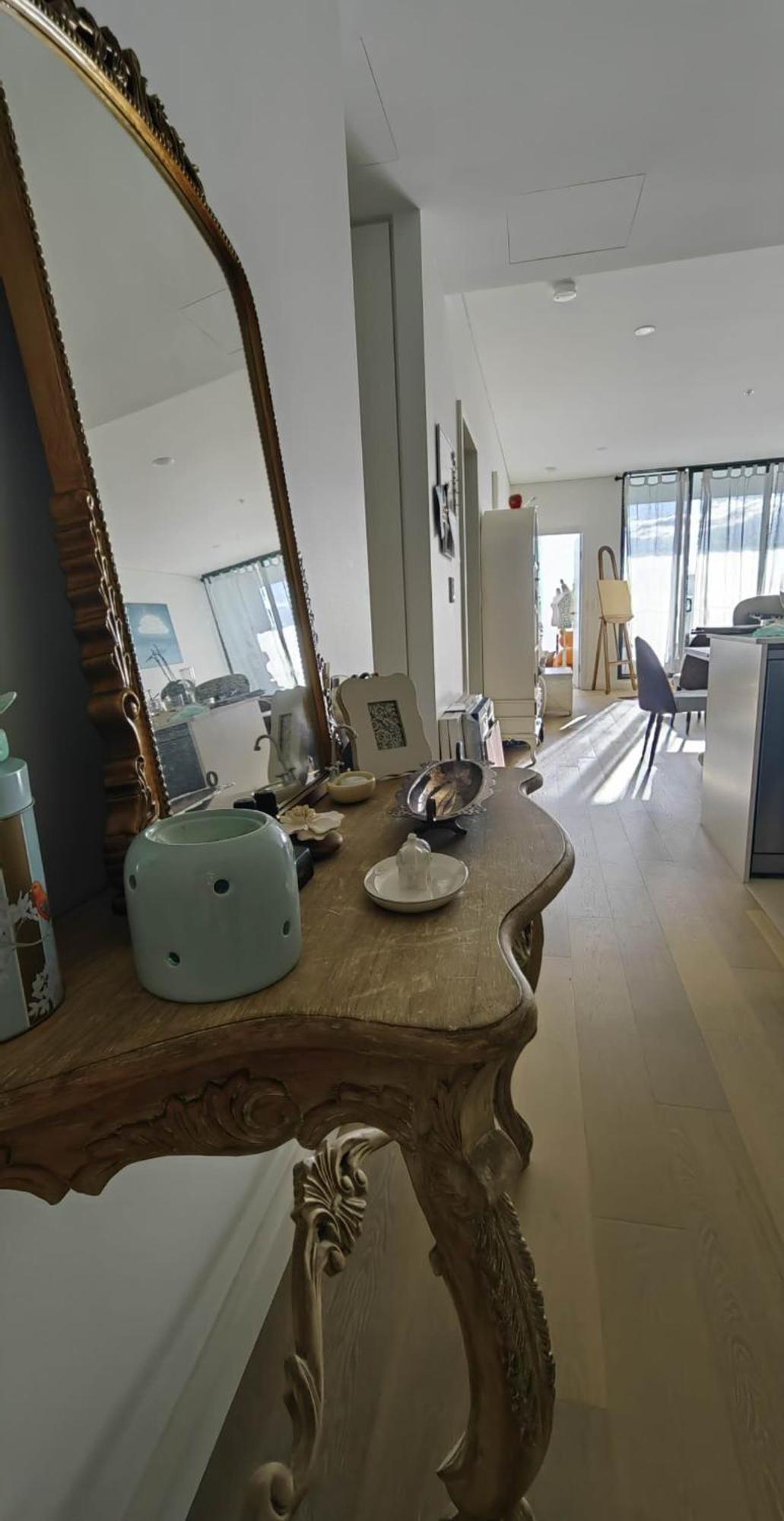 Artistic Sunroom In Granville *