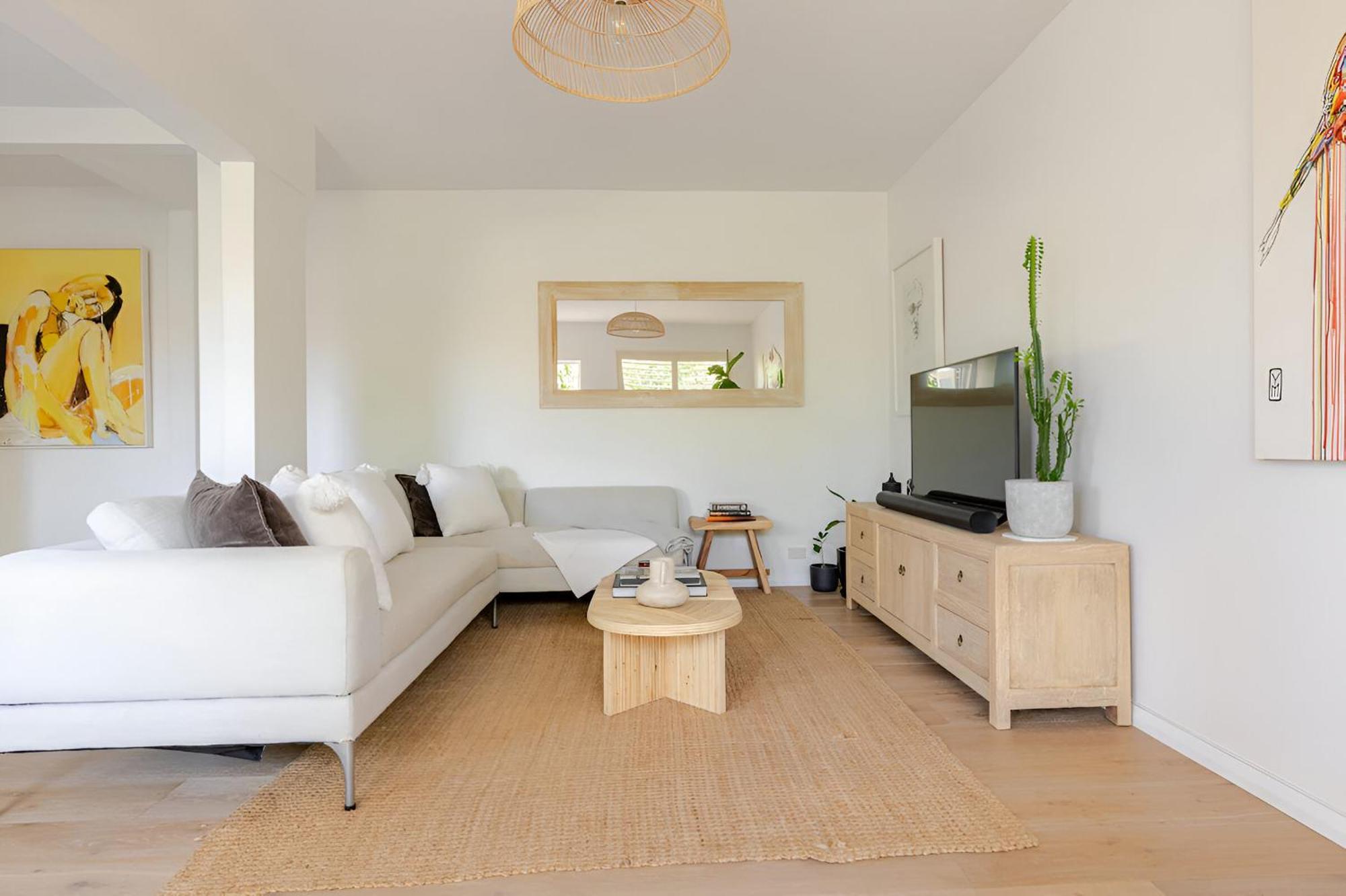 Stylish And Spacious Apartment Sydney
