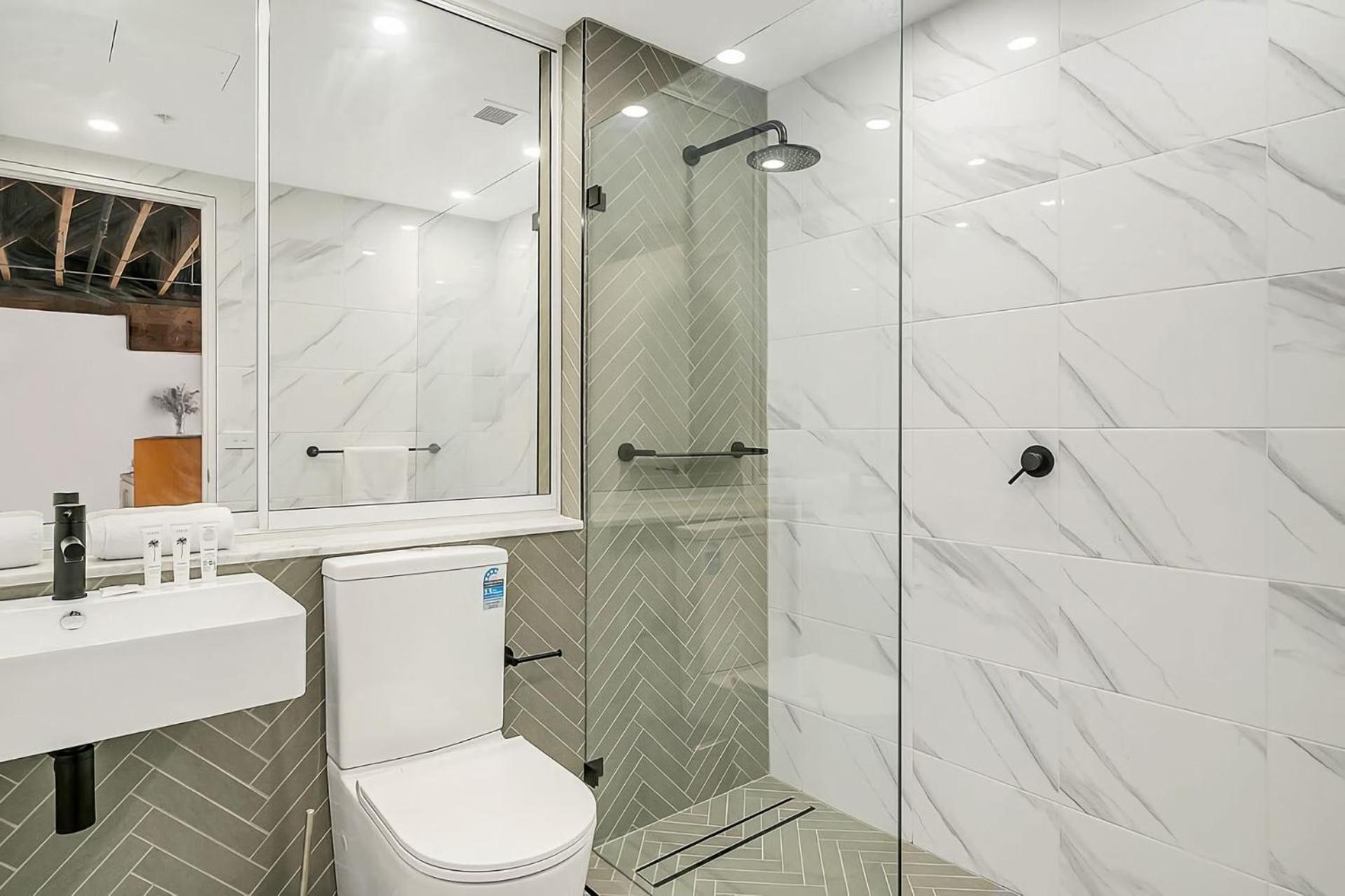 Apartment Industrial Style With Private Parking *