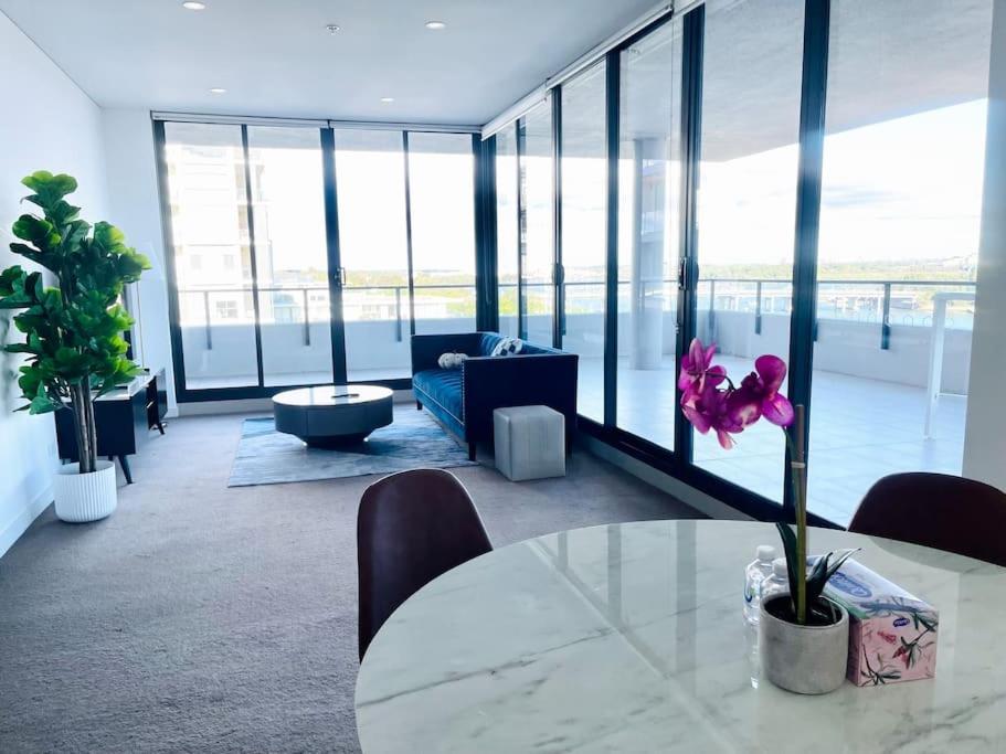 Stunning Waterfront 3 Bedroom With Pool, Bbq Apartment Sydney