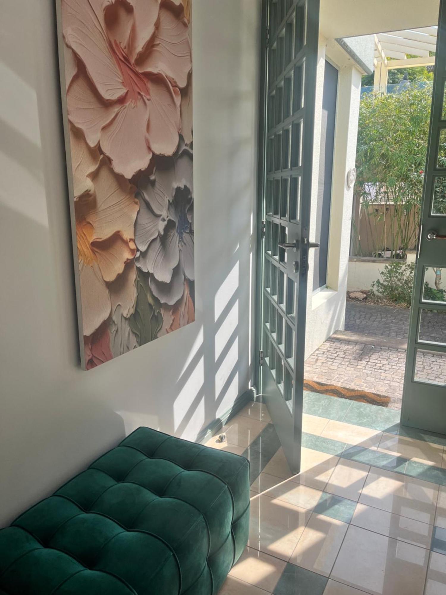 Chiswick Waterfront Retreat *