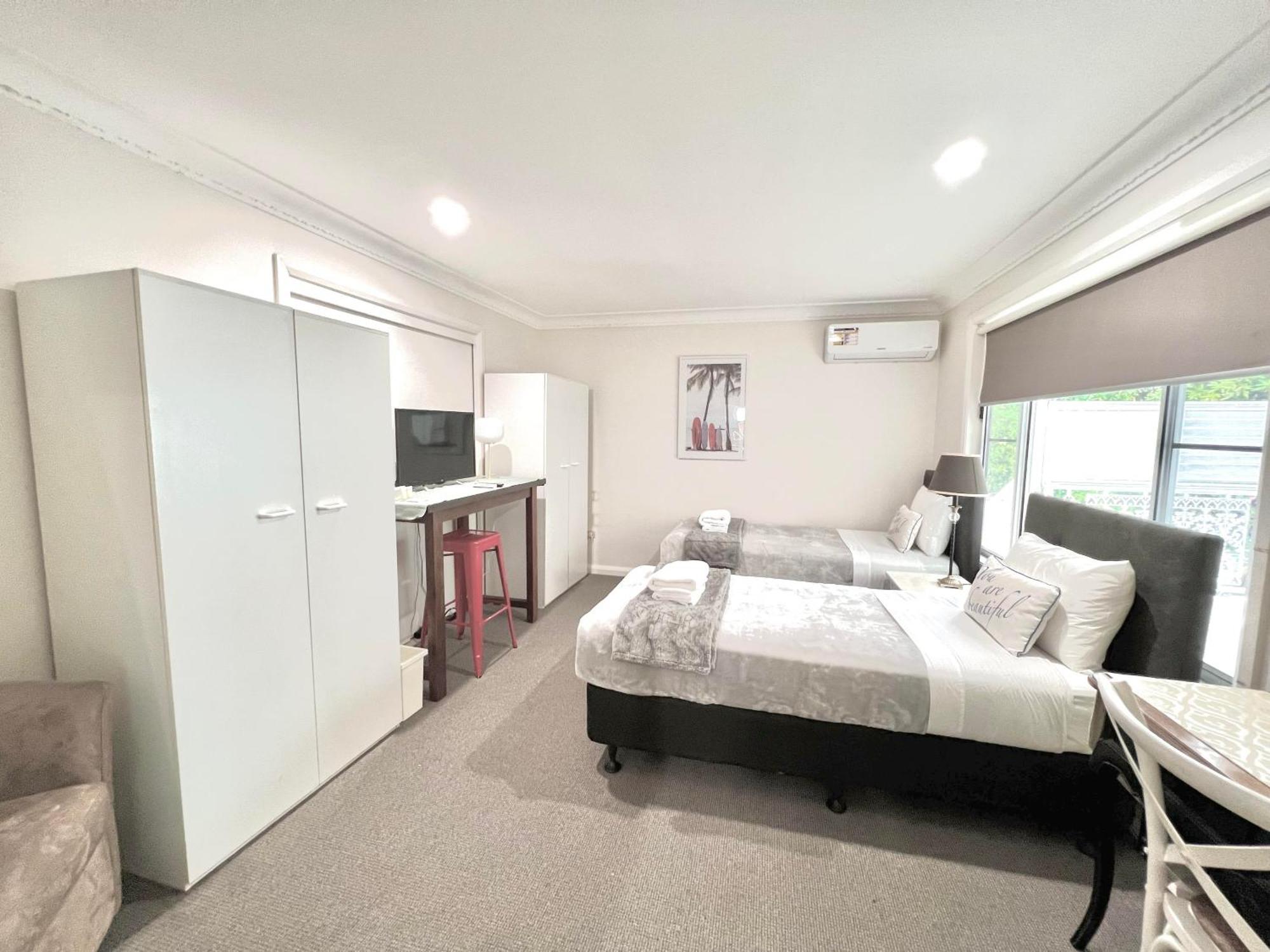 North Ryde 3*